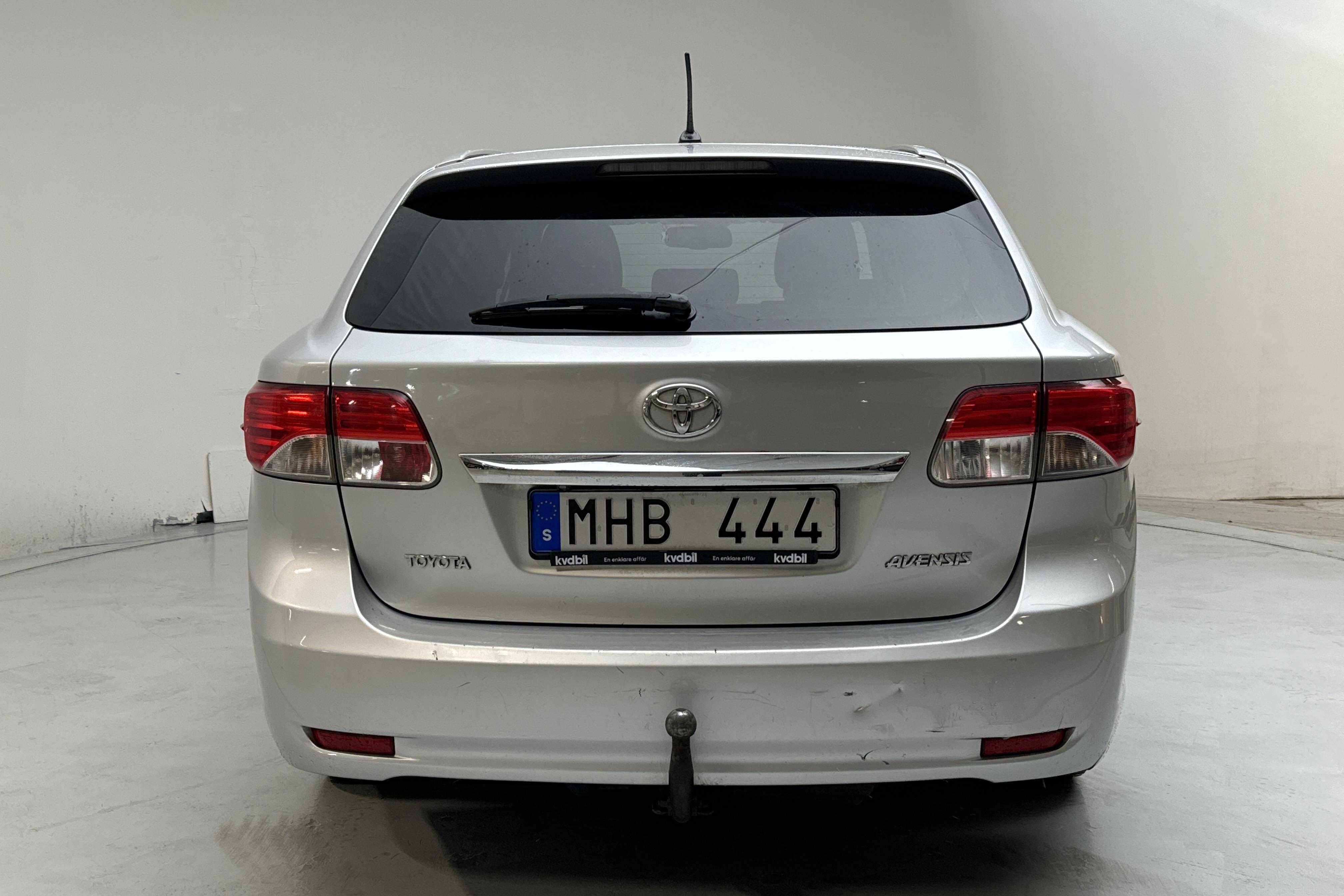 Toyota Avensis 2.0 D-4D Kombi (124hk) - 309 880 km - Manual - silver - 2012