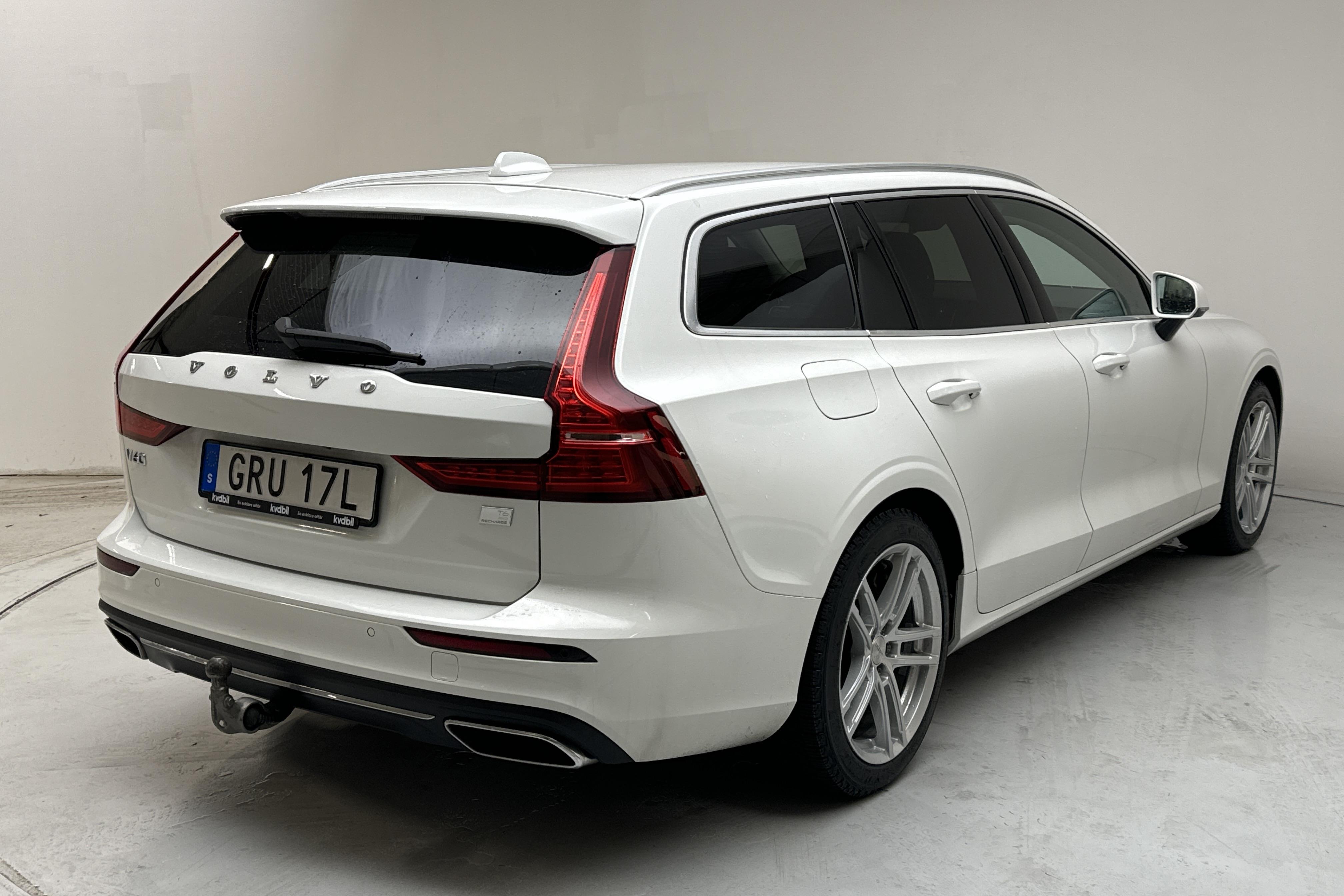 Volvo V60 T6 AWD Twin Engine (340hk) - 123 870 km - Automaatne - valge - 2021