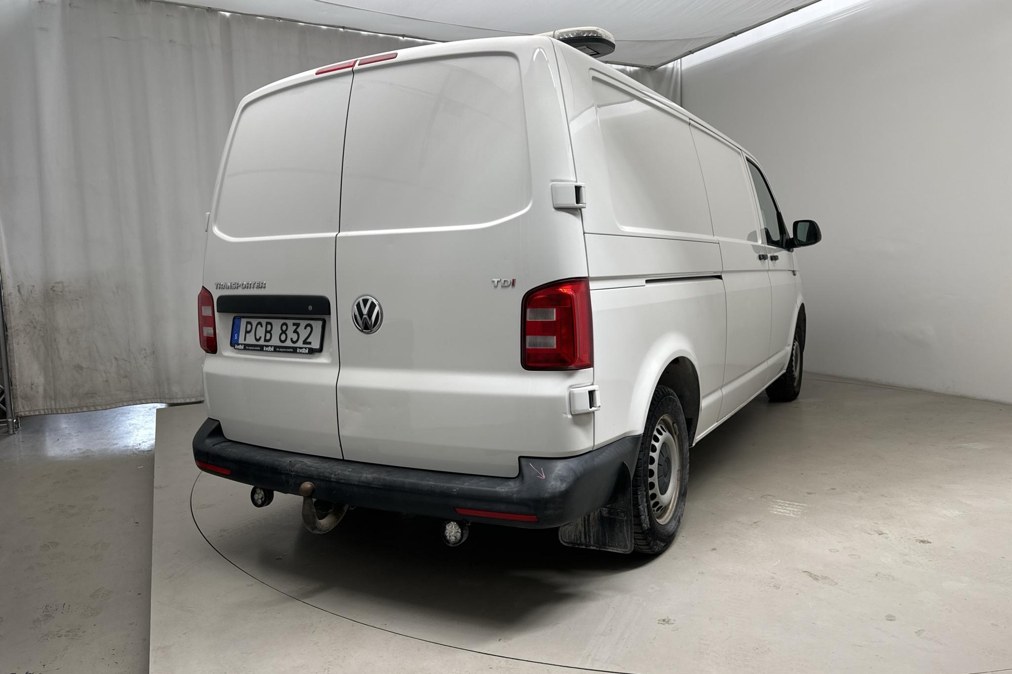 VW Transporter T6 2.0 TDI BMT Skåp (150hk) - 146 160 km - Automaatne - valge - 2017