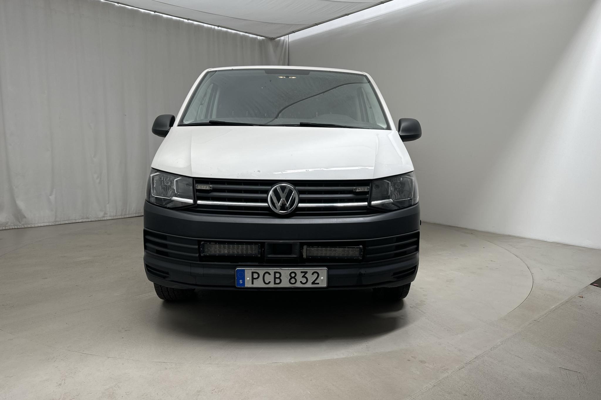 VW Transporter T6 2.0 TDI BMT Skåp (150hk) - 146 160 km - Automaatne - valge - 2017