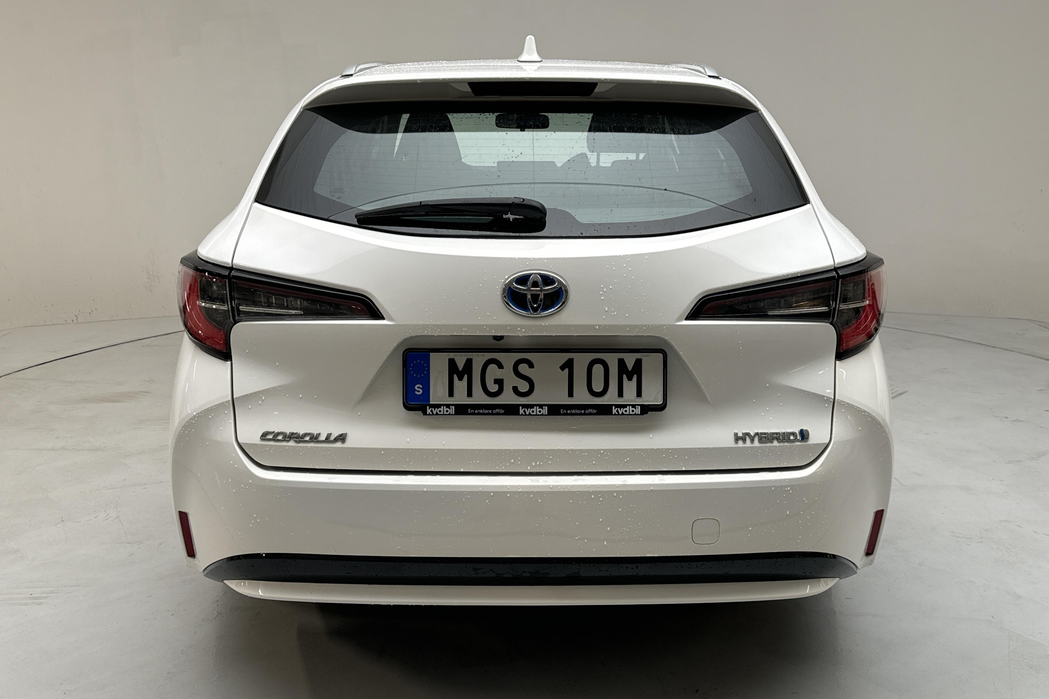 Toyota Corolla 1.8 Hybrid Touring Sports (122hk) - 29 140 km - Automaatne - valge - 2020