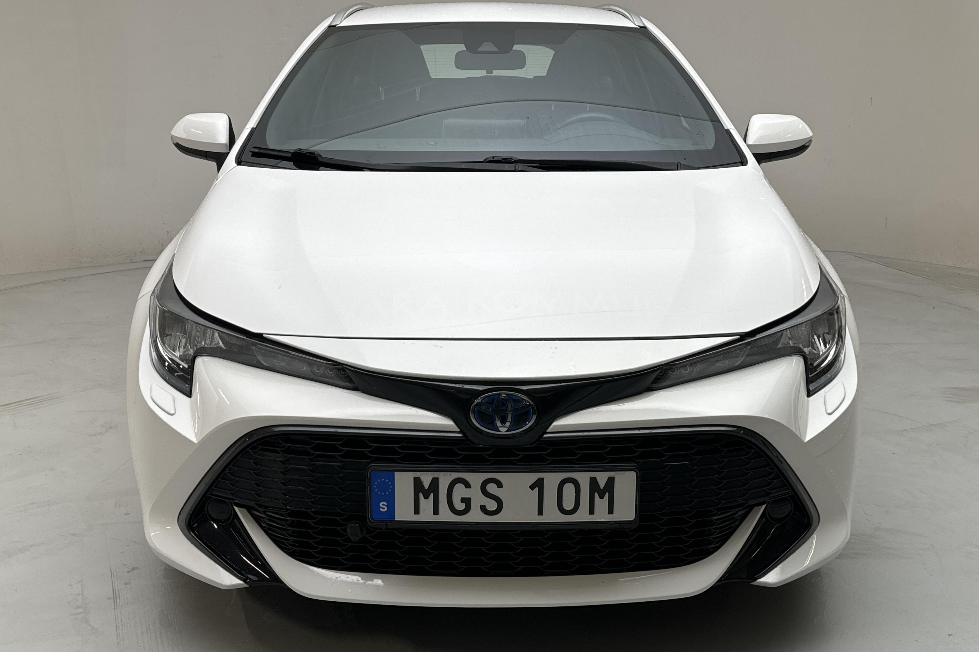 Toyota Corolla 1.8 Hybrid Touring Sports (122hk) - 29 140 km - Automaatne - valge - 2020