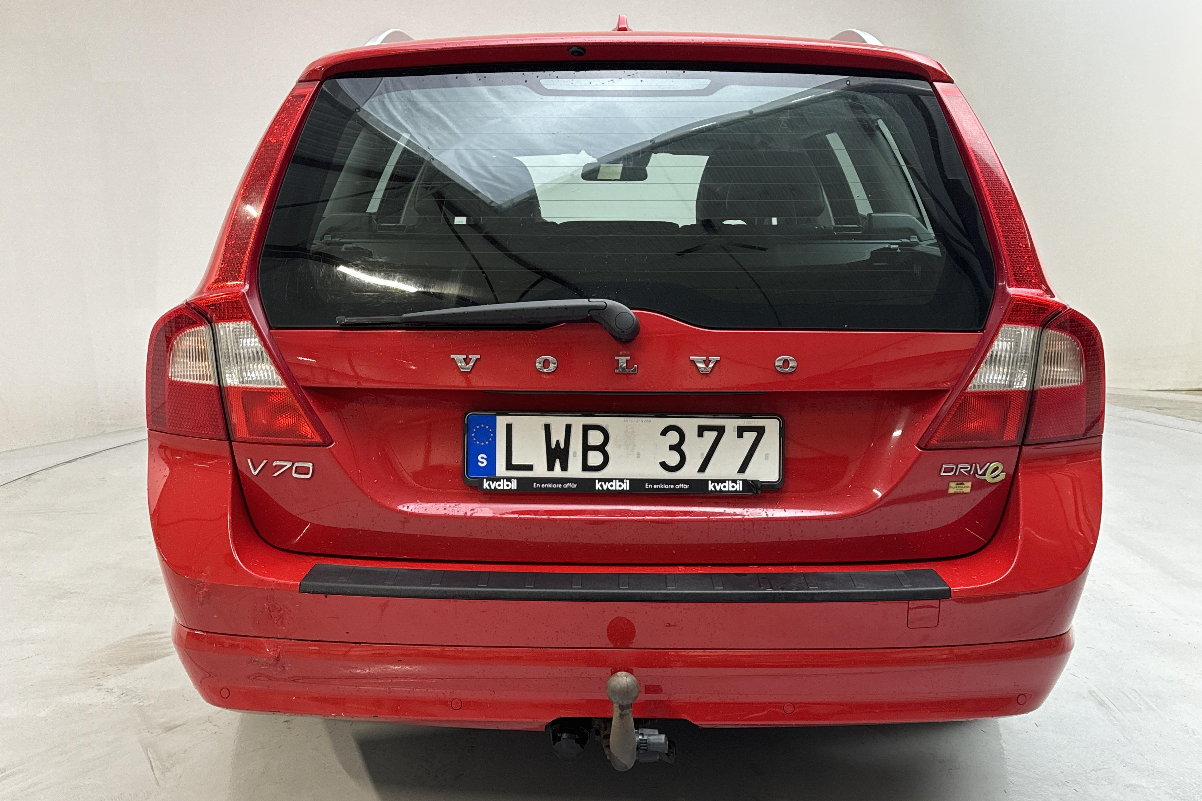 Volvo V70 II 1.6D DRIVe (115hk) - 302 490 km - Käsitsi - punane - 2012