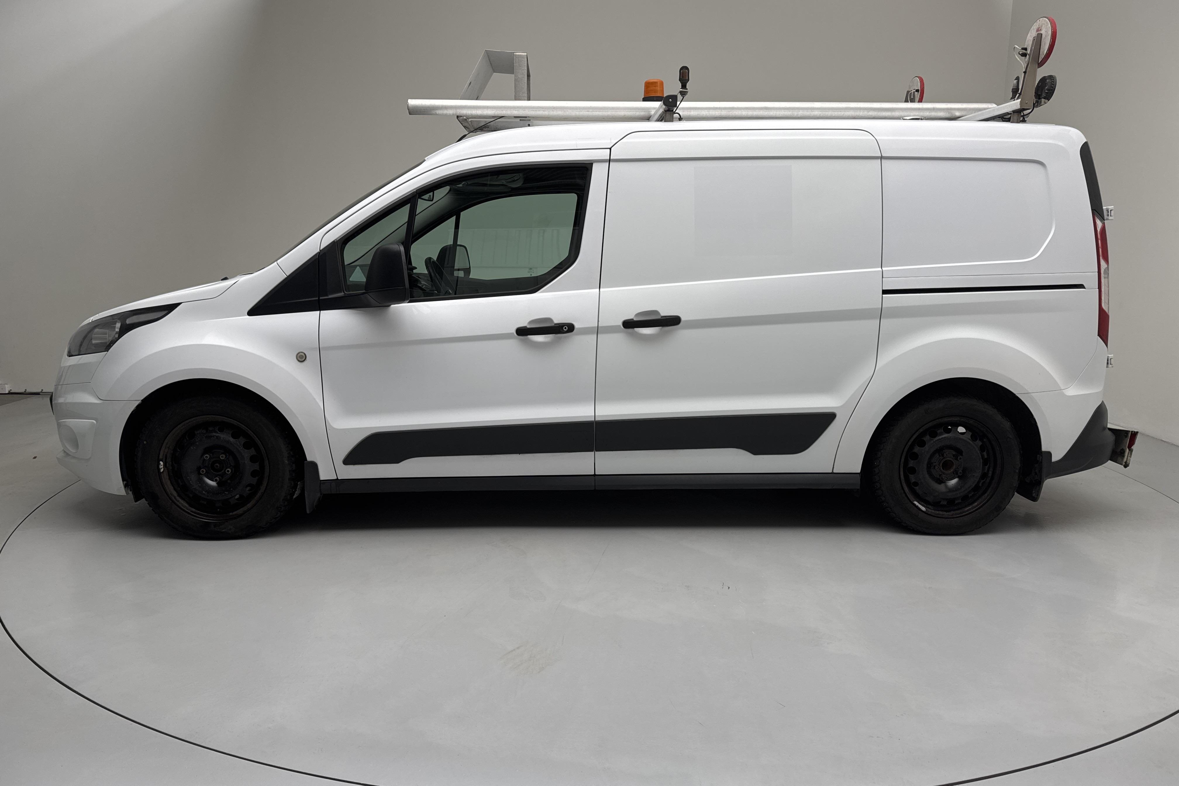 Ford Transit Connect 1.6 TDCi (95hk) - 225 320 km - Manualna - biały - 2015