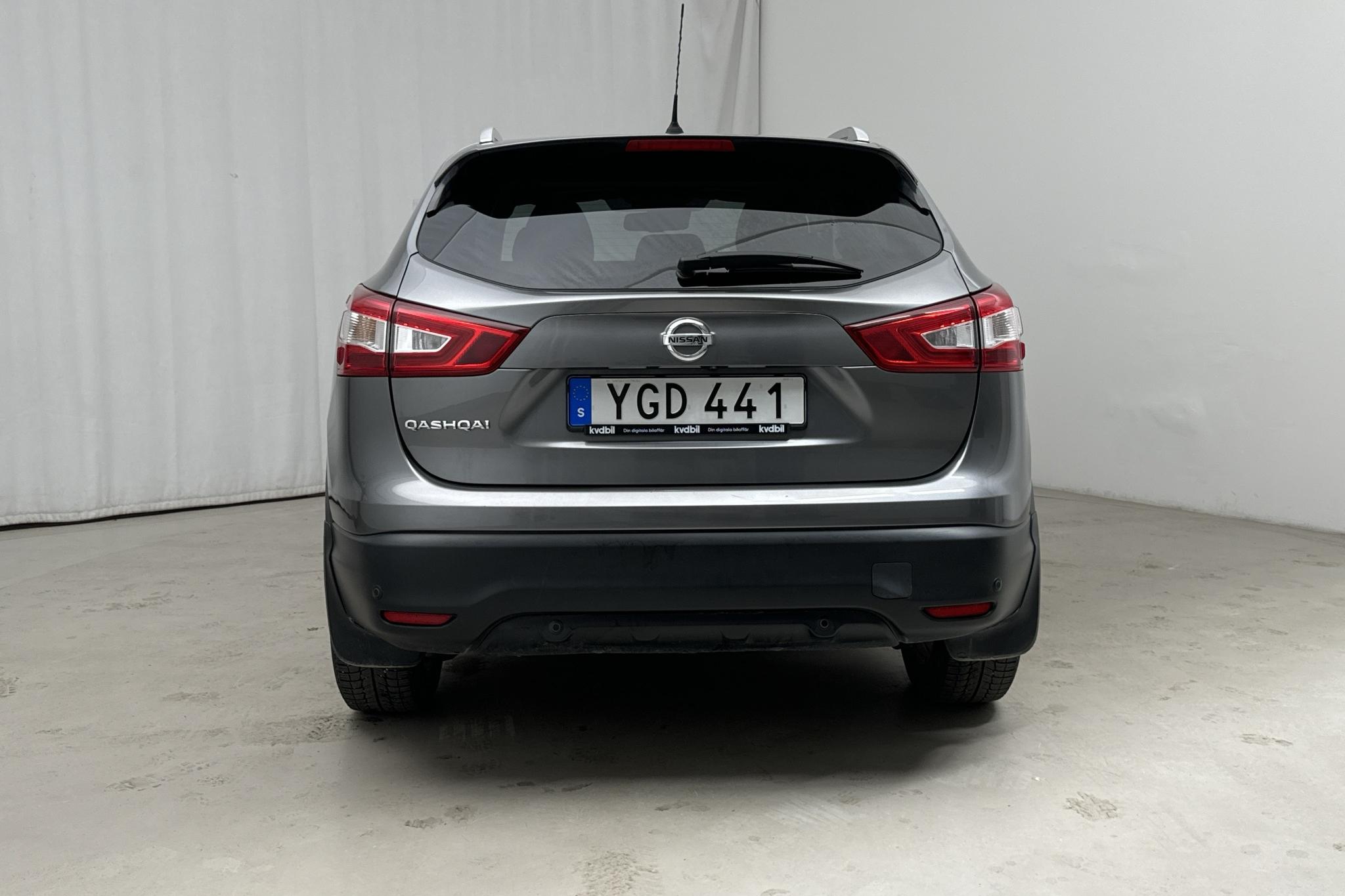 Nissan Qashqai 1.2 (115hk) - 102 910 km - Manualna - szary - 2017