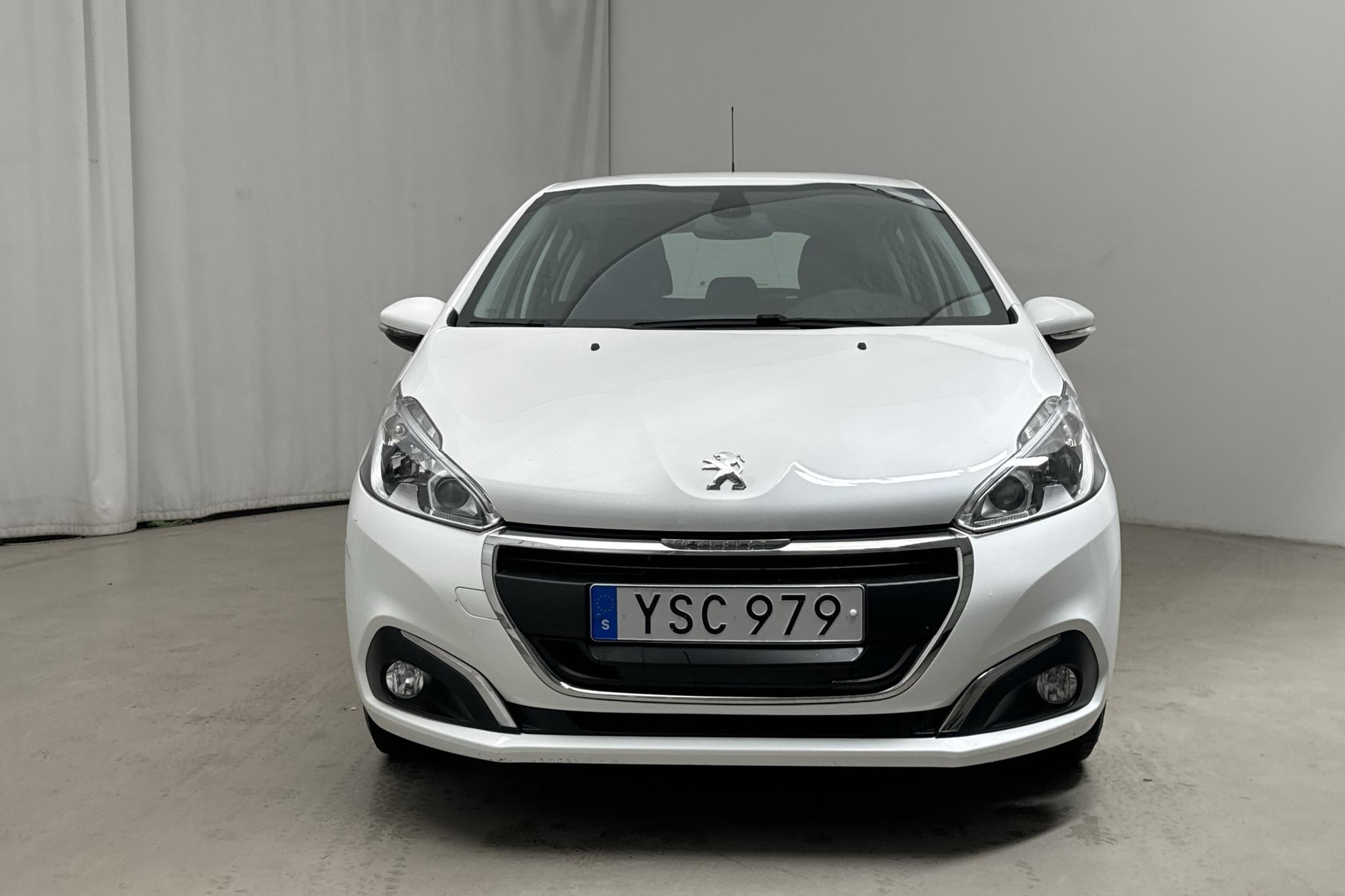 Peugeot 208 PureTech 5dr (82hk) - 54 680 km - Automatic - white - 2018