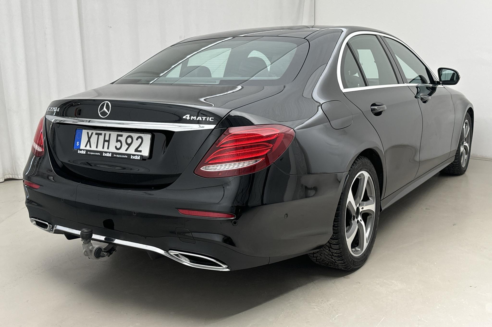 Mercedes E 220 d 4MATIC Sedan W213 (194hk) - 97 170 km - Automatyczna - czarny - 2018