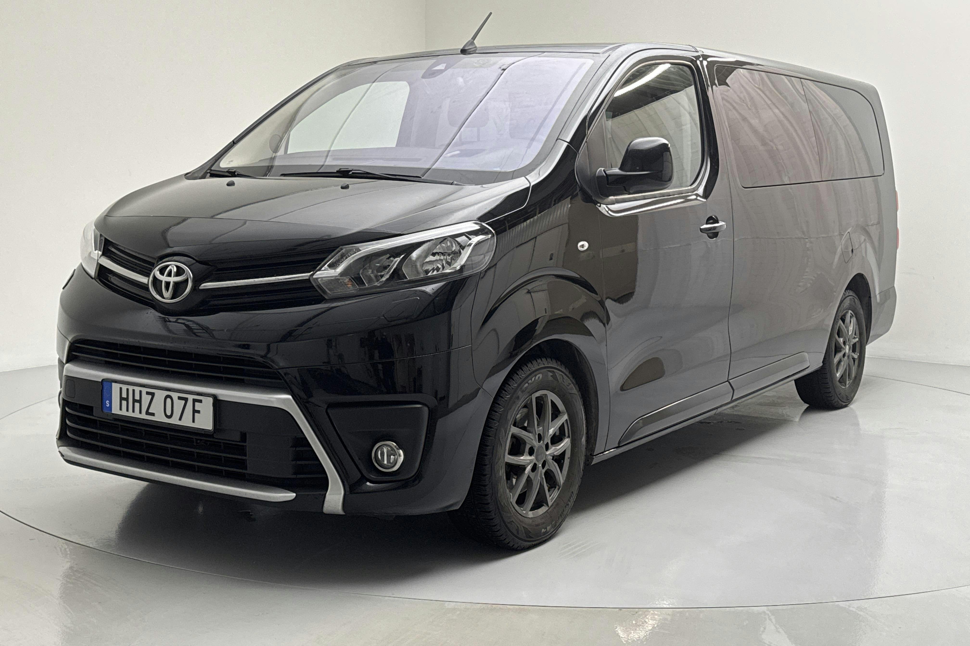 Toyota PROACE Verso 1.5D (120hk) - 33 020 mil - Automat - svart - 2020