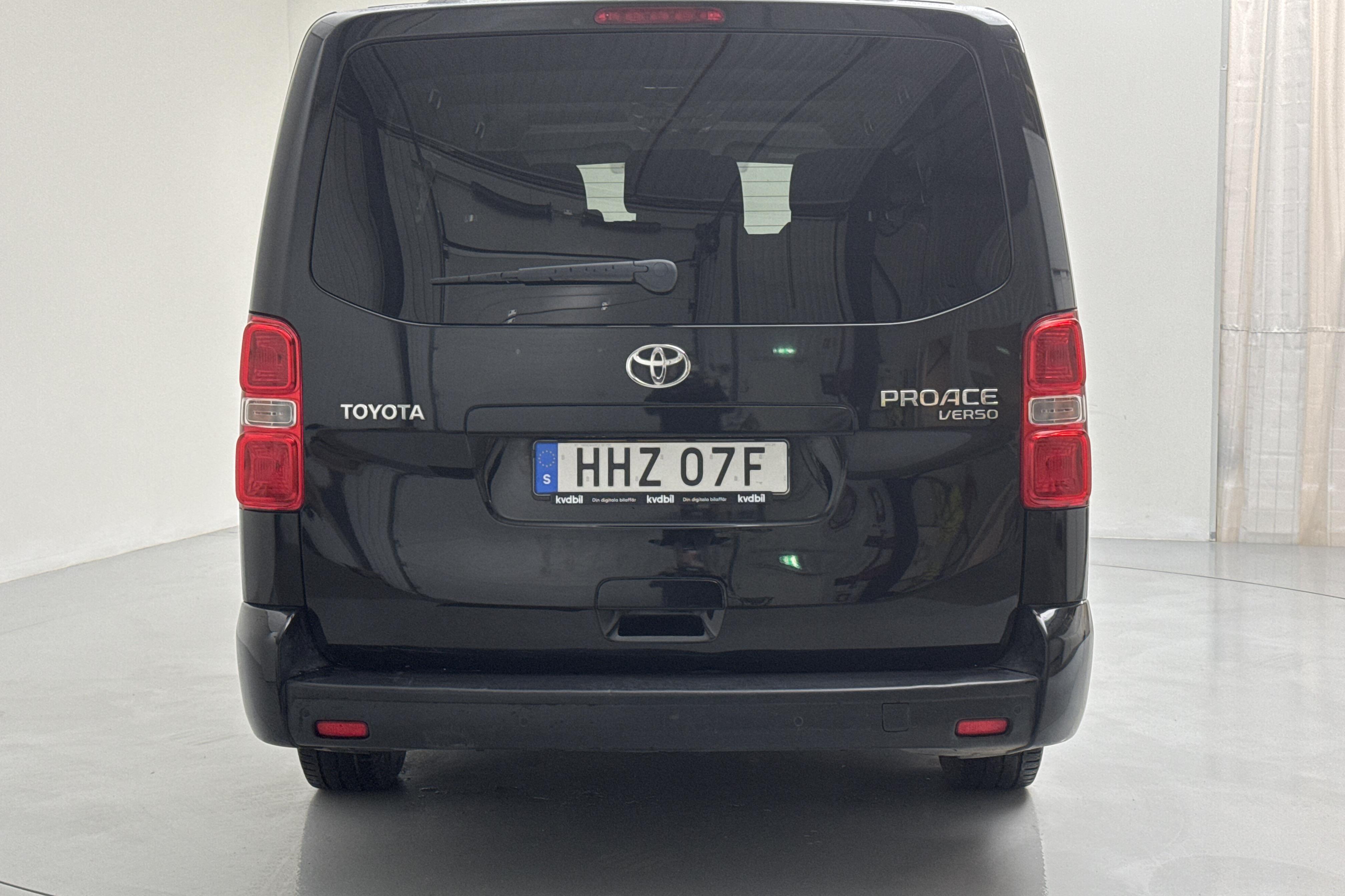 Toyota PROACE Verso 1.5D (120hk) - 33 020 mil - Automat - svart - 2020