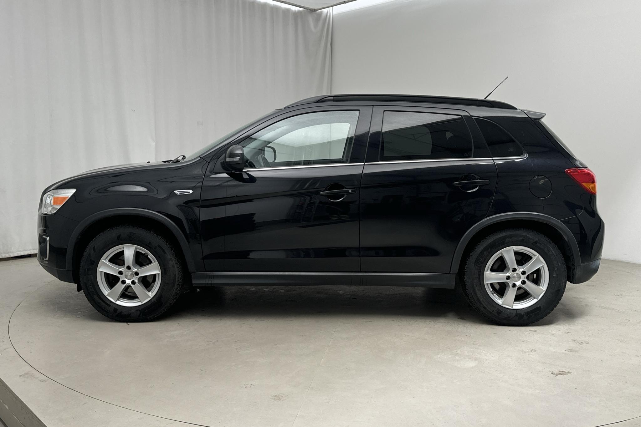 Mitsubishi ASX 1.6D 4WD (114hk) - 128 230 km - Manuaalinen - musta - 2015