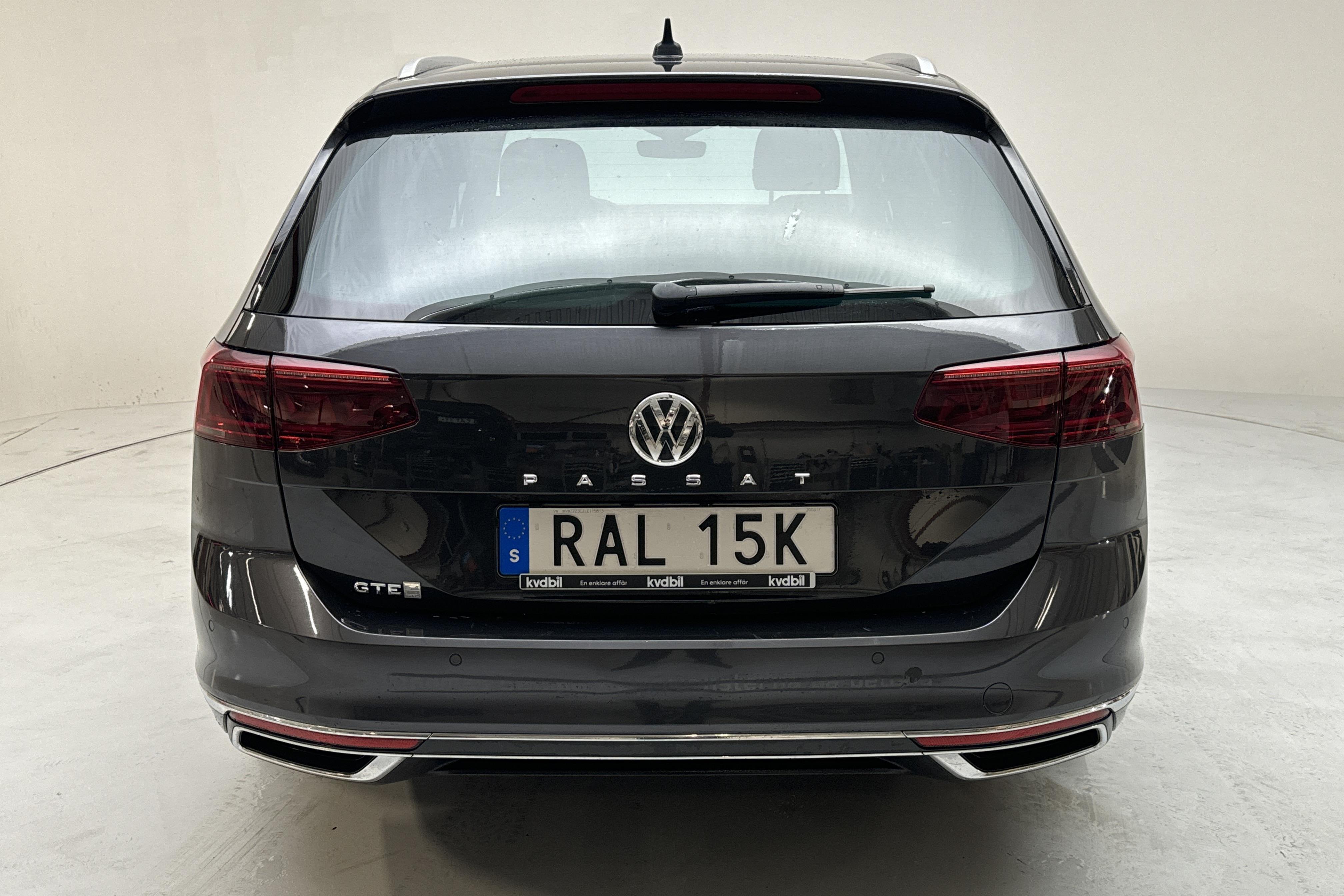 VW Passat 1.4 GTE Sportscombi (218hk) - 8 383 mil - Automat - Dark Grey - 2020