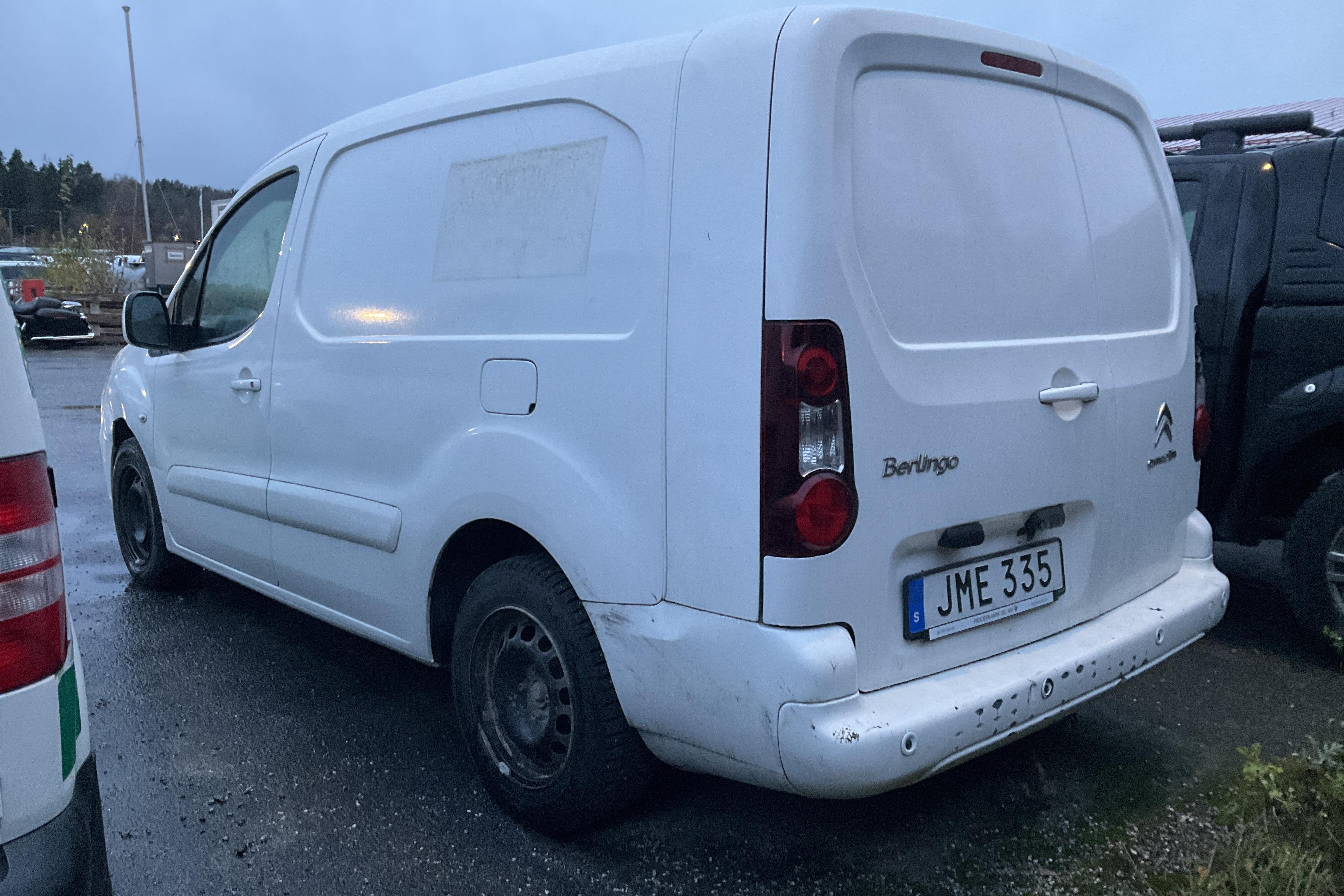 Citroen Berlingo 1.6 BlueHDi Skåp (100hk) - 181 840 km - Manualna - biały - 2015