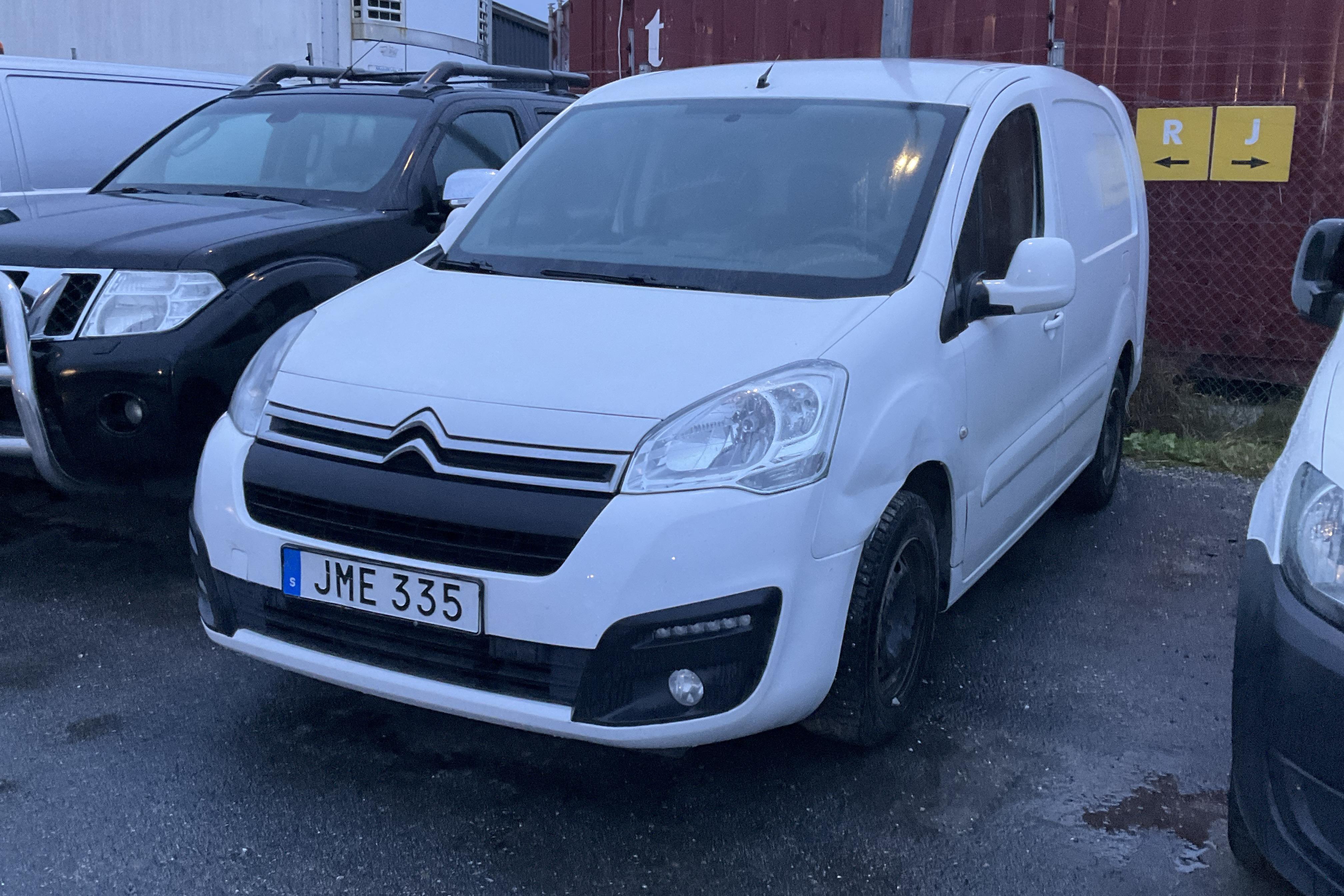 Citroen Berlingo 1.6 BlueHDi Skåp (100hk) - 181 840 km - Manualna - biały - 2015