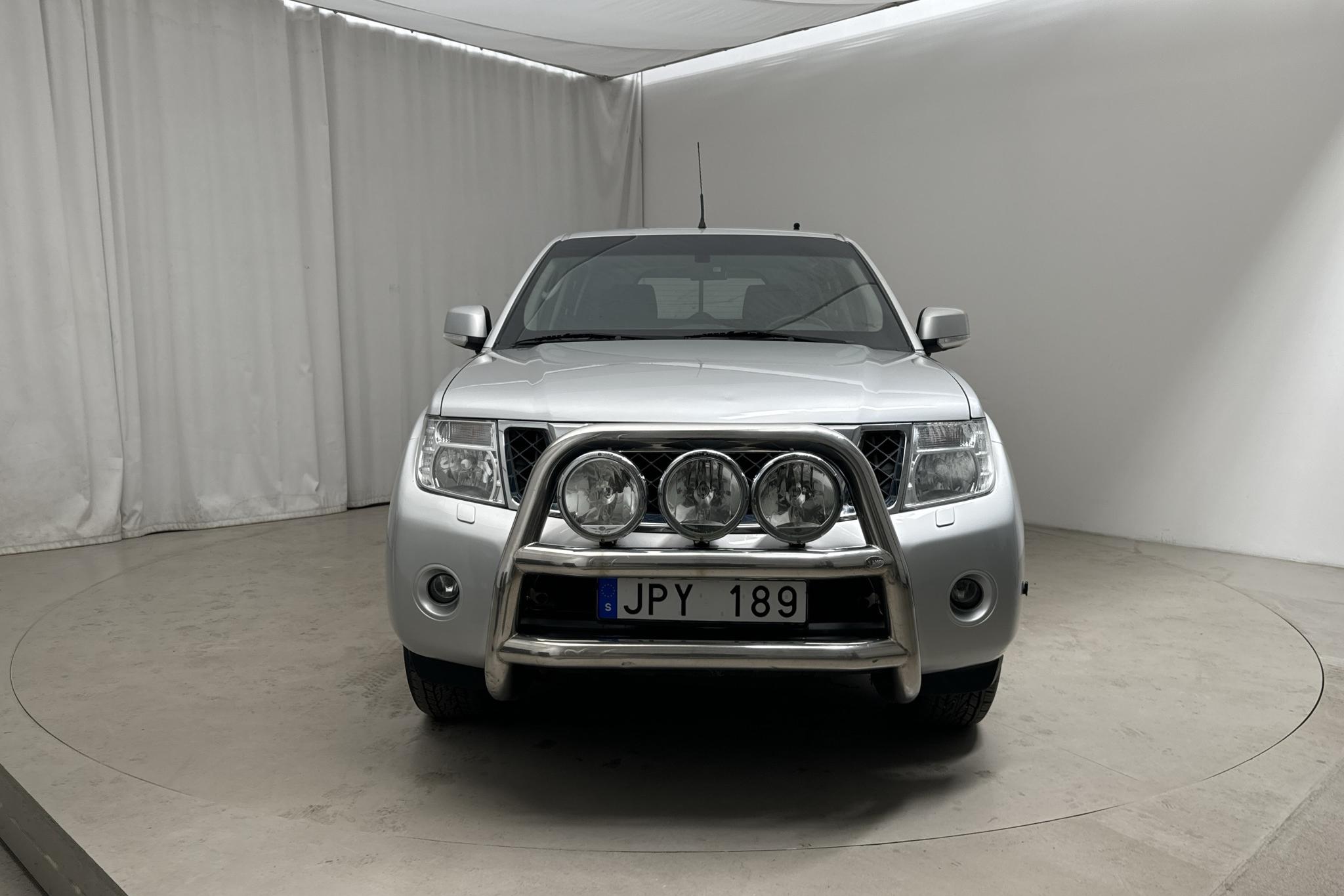 Nissan Navara 2.5 dCi (190hk) - 150 760 km - Automatic - silver - 2013