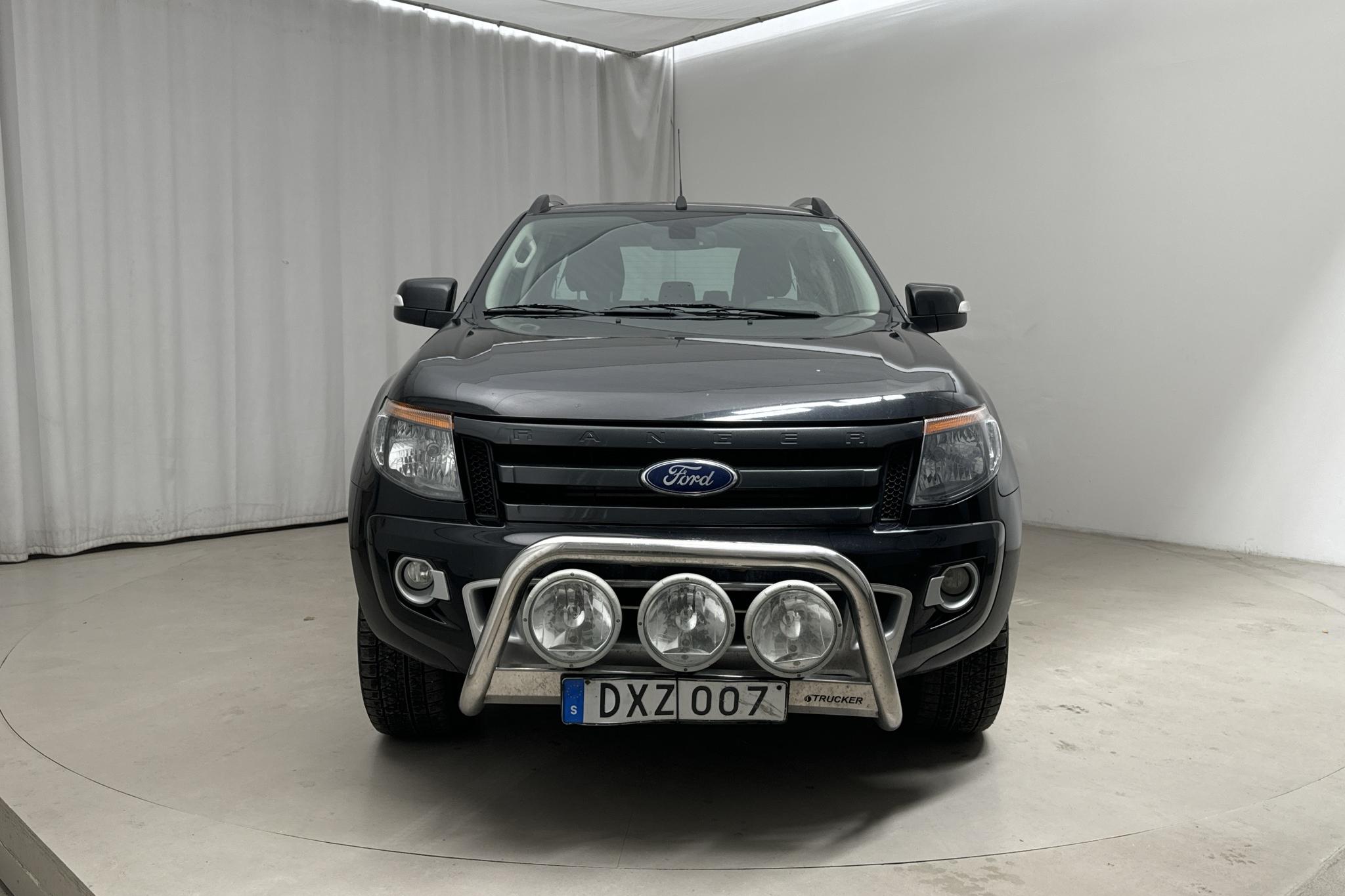 Ford Ranger 3.2 TDCi 4WD (200hk) - 150 360 km - Automaattinen - musta - 2015