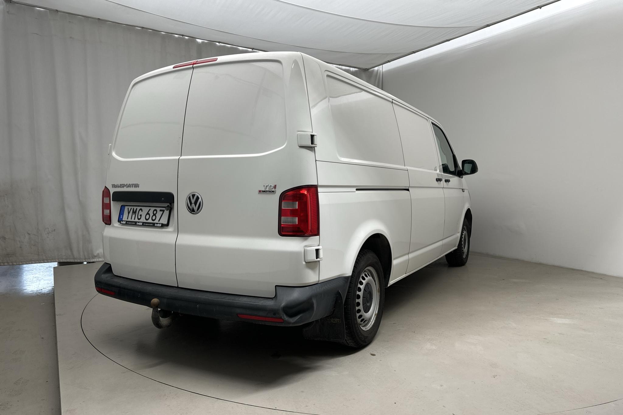 VW Transporter T6 2.0 TDI BMT Skåp 4MOTION (150hk) - 141 400 km - Käsitsi - valge - 2017