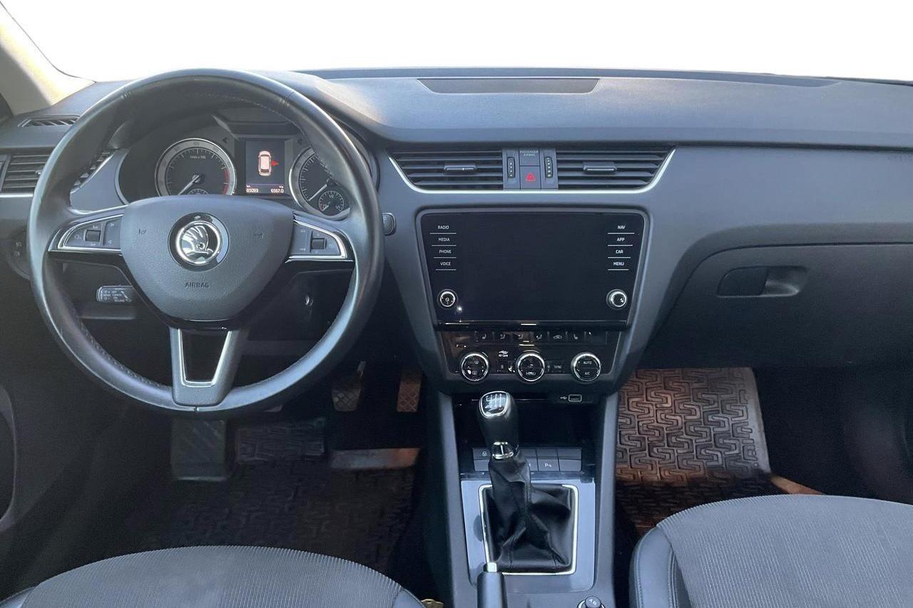 Skoda Octavia III 1.0 TSI Combi (115hk) - 85 090 km - Manual - silver - 2019