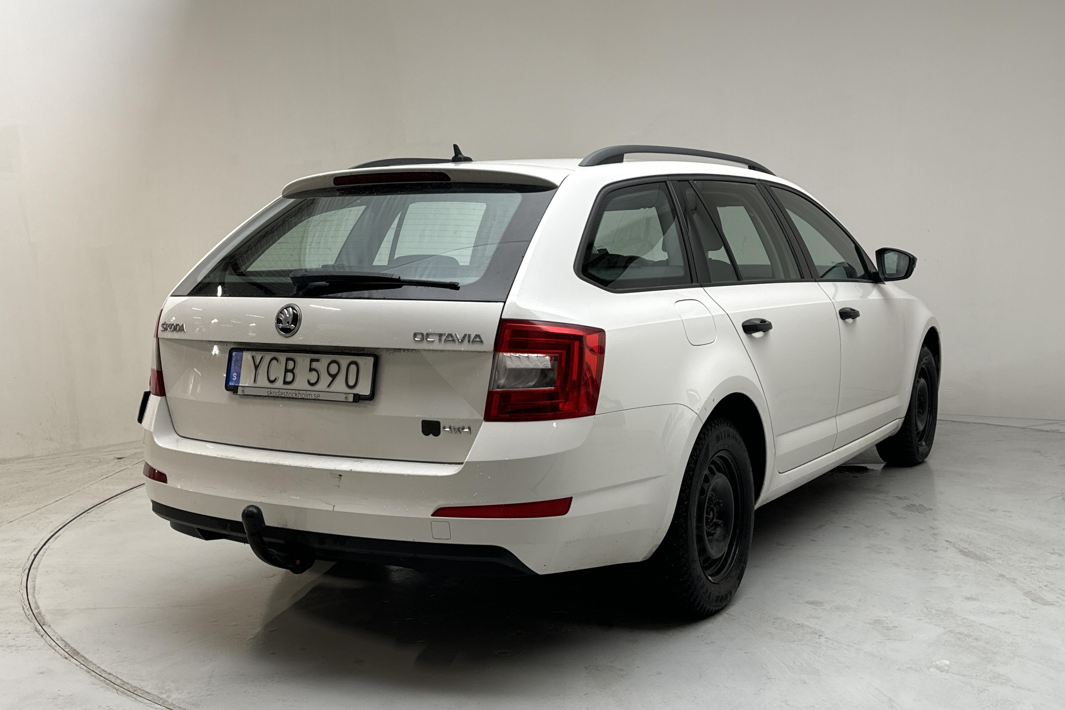 Skoda Octavia III 1.6 TDI Combi 4X4 (110hk) - 22 467 mil - Manuell - vit - 2016