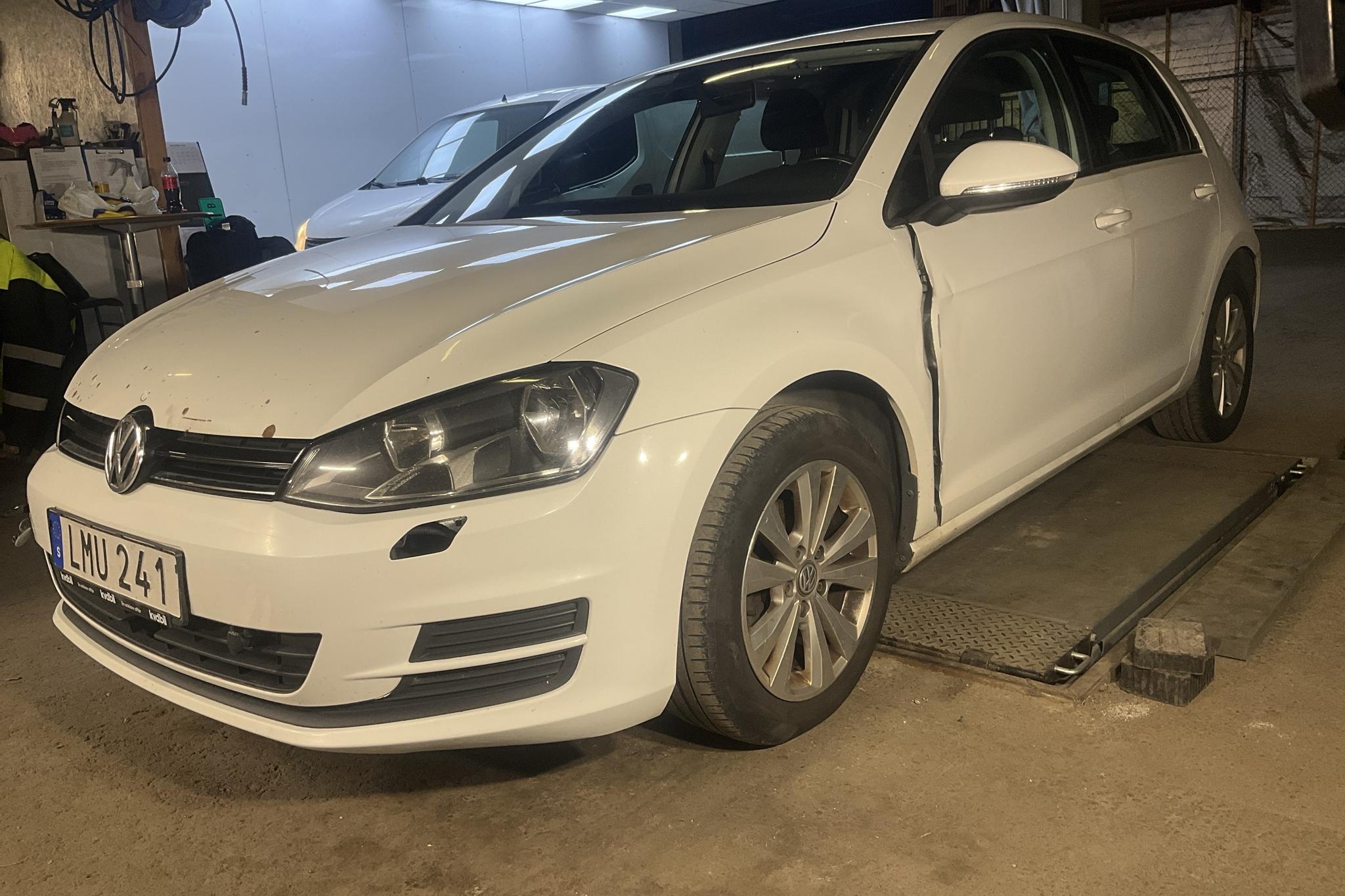 VW Golf VII 1.2 TSI 5dr (105hk) - 201 130 km - Käsitsi - valge - 2014