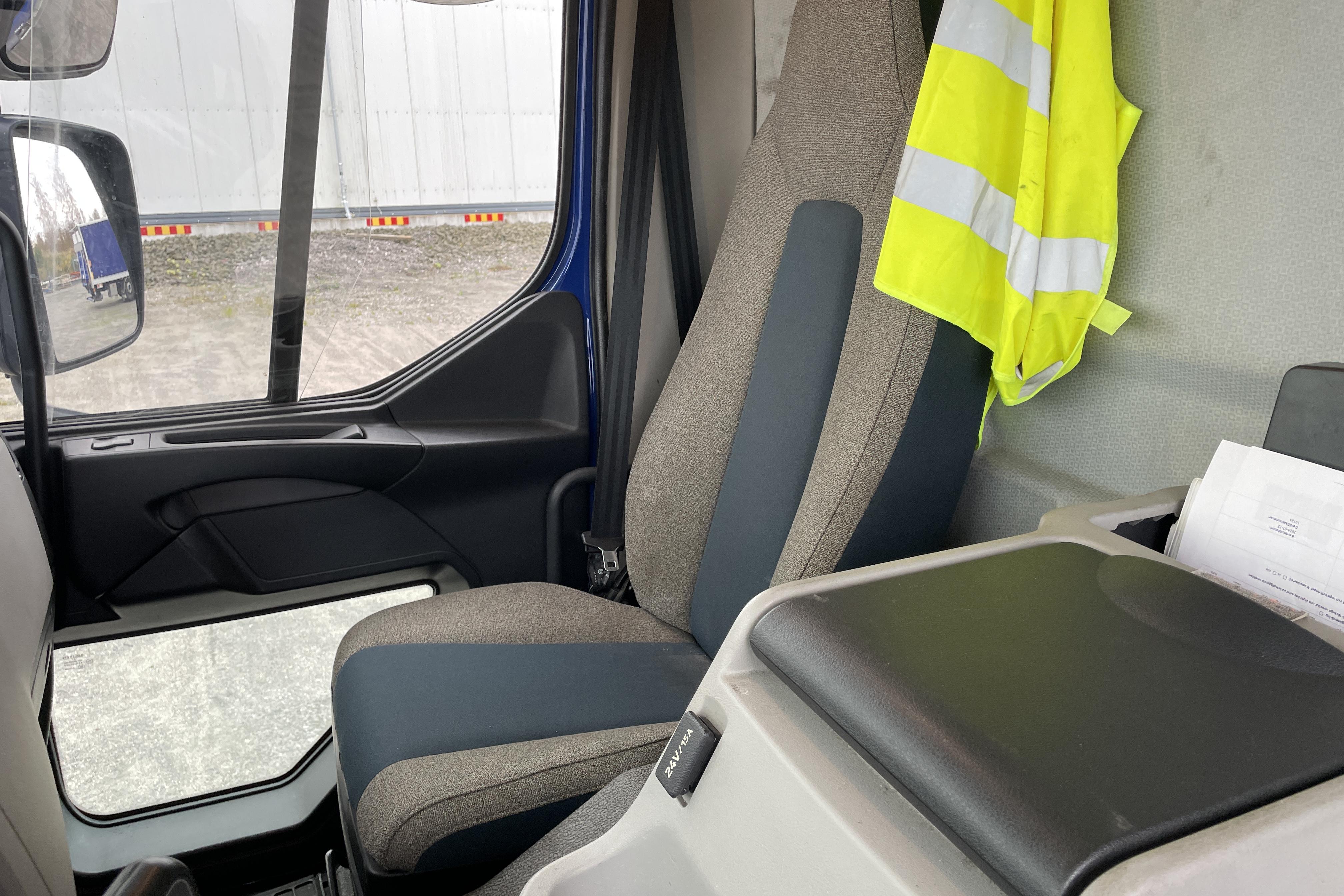 Volvo FE320 - 396 465 km - Automaattinen - sininen - 2016