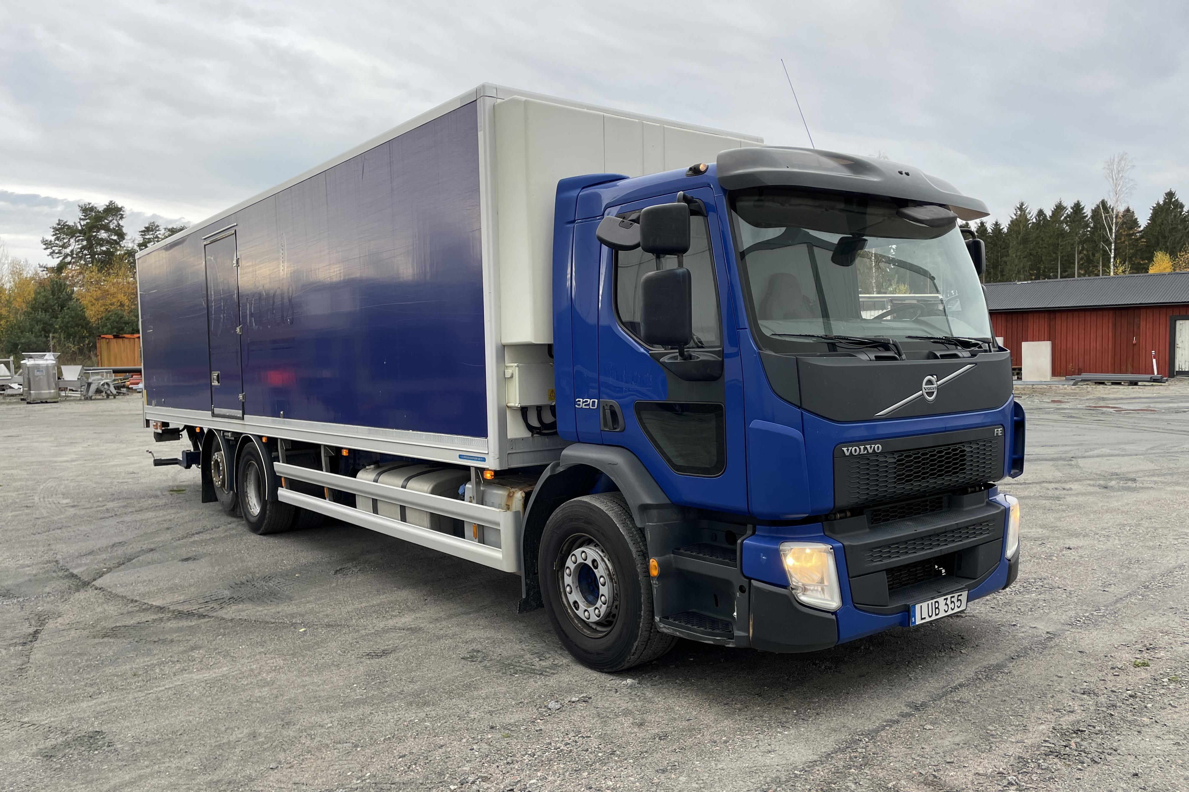 Volvo FE320 - 432 256 km - Automatyczna