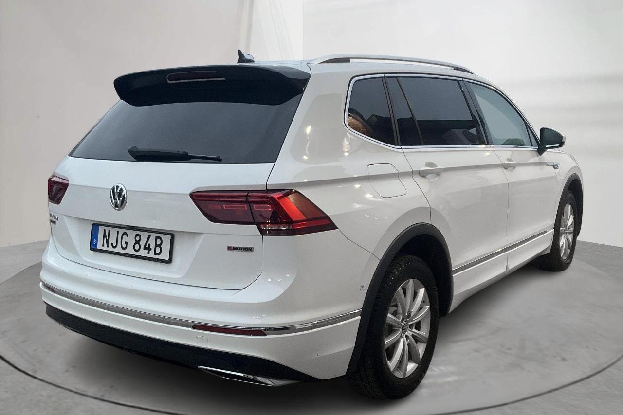 VW Tiguan 2.0 TDI 4MOTION (200hk) - 8 954 mil - Automat - vit - 2021