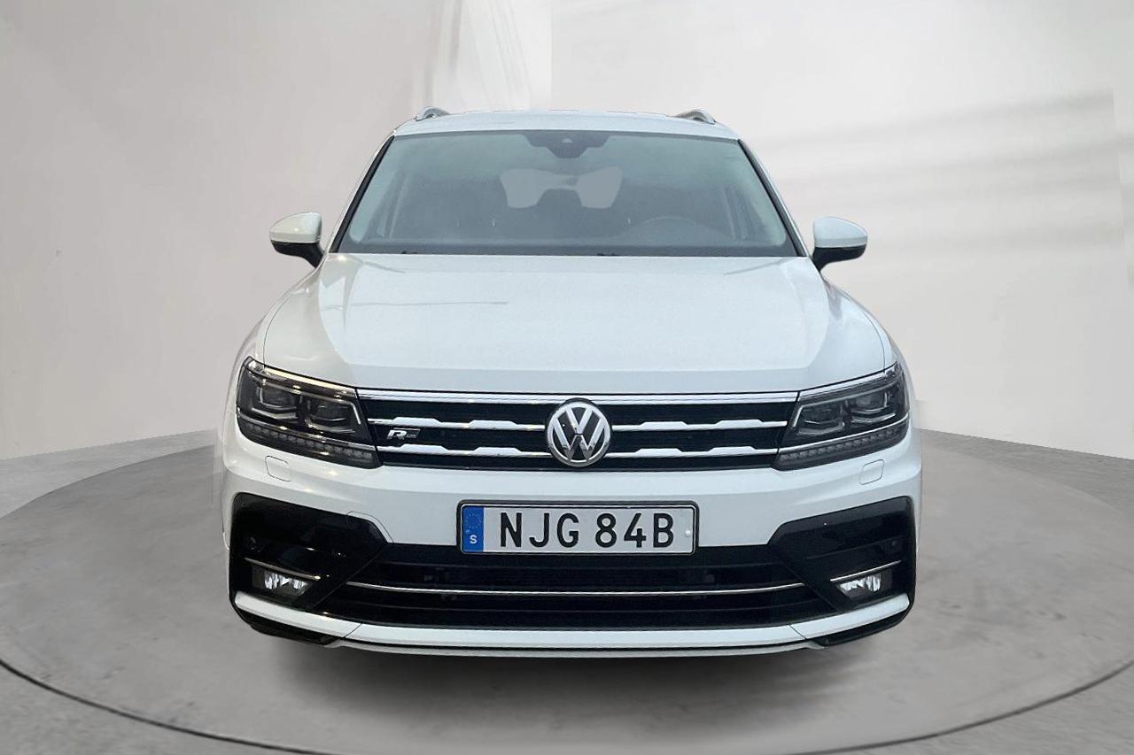 VW Tiguan 2.0 TDI 4MOTION (200hk) - 8 954 mil - Automat - vit - 2021