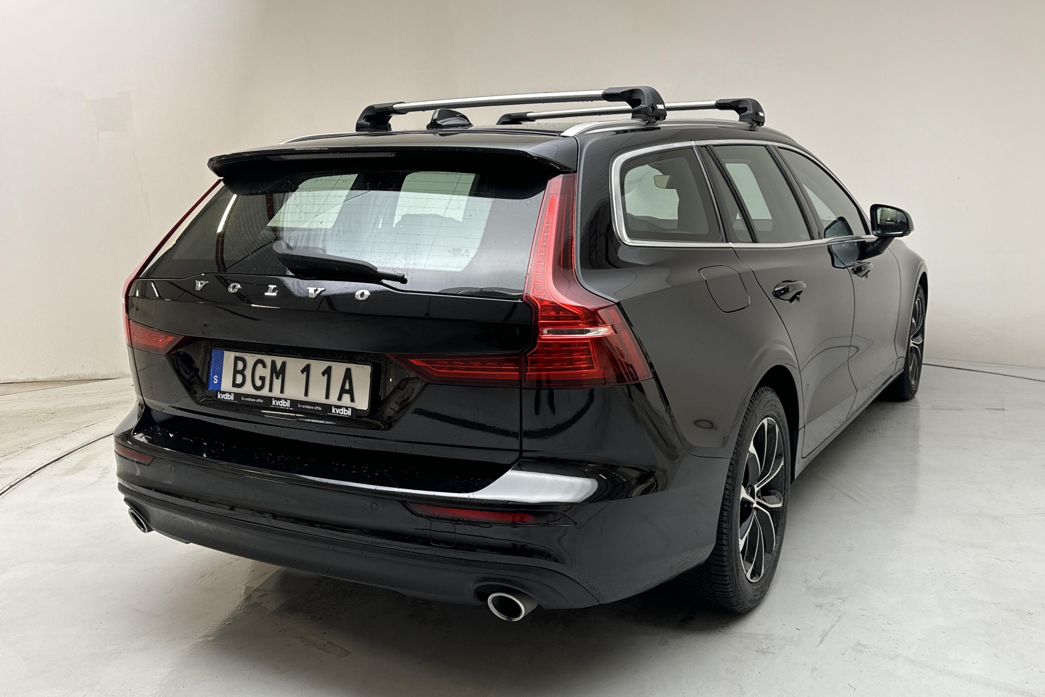 Volvo V60 D4 (190hk) - 174 500 km - Automatyczna - czarny - 2020