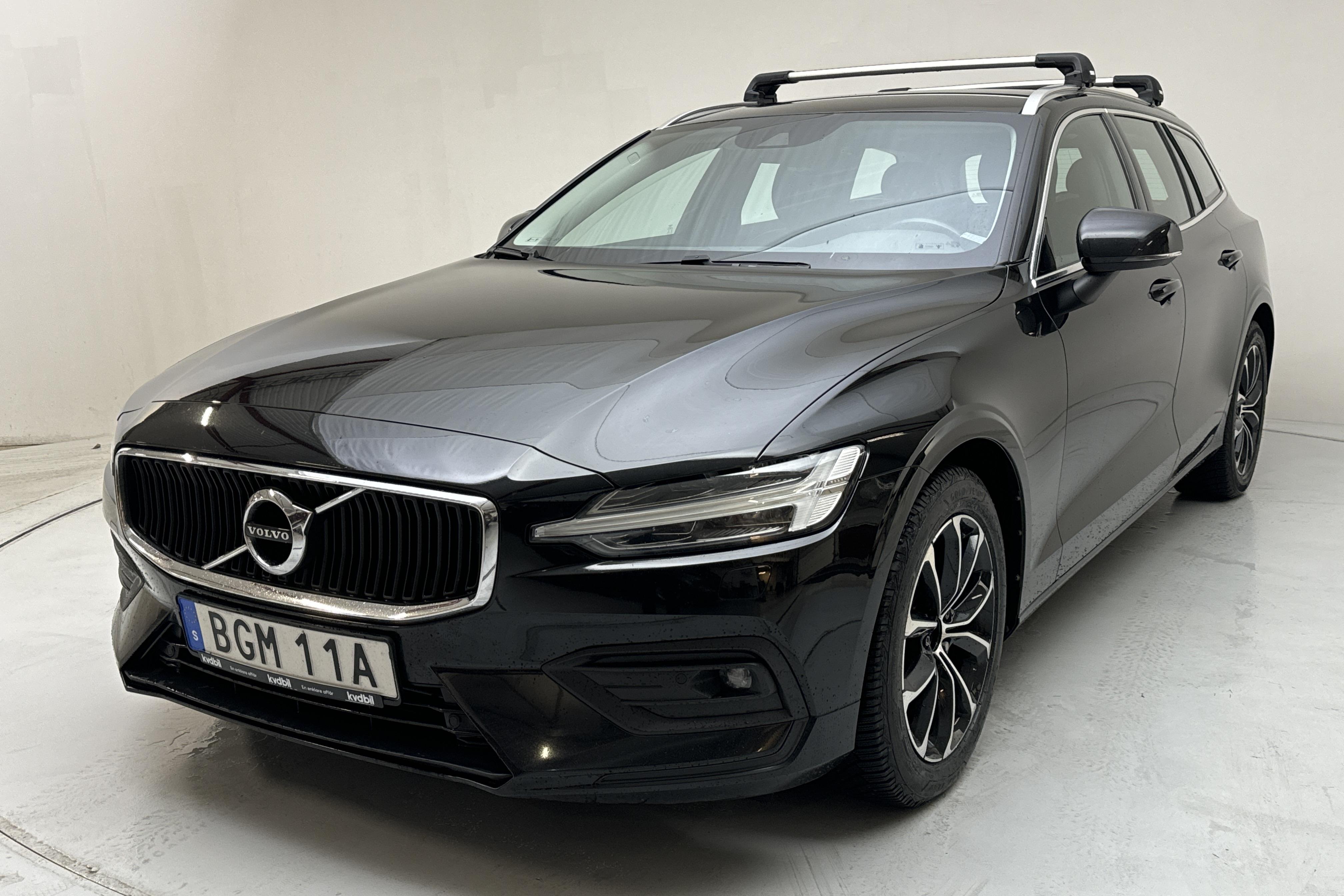 Volvo V60 D4 (190hk) - 174 500 km - Automatyczna - czarny - 2020