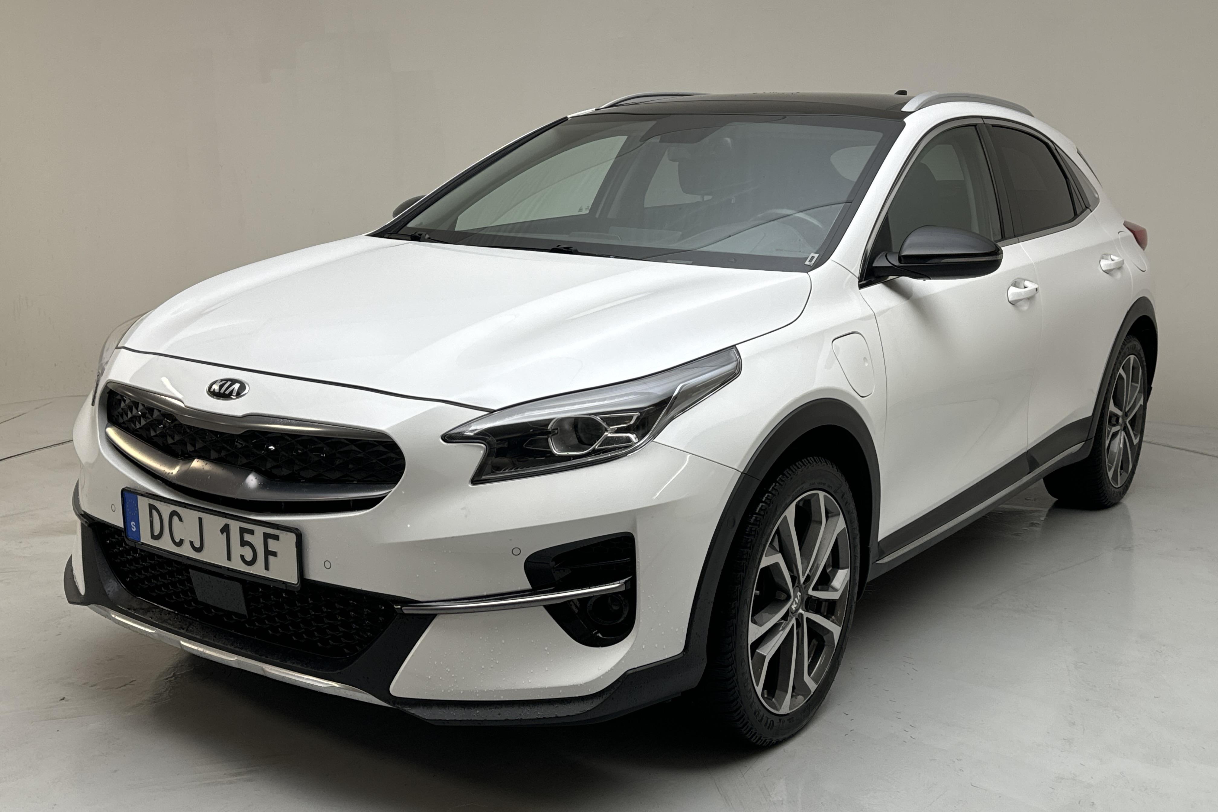 KIA XCeed 1.6 Plug-in Hybrid 5dr (141hk) - 82 000 km - Automaatne - valge - 2020