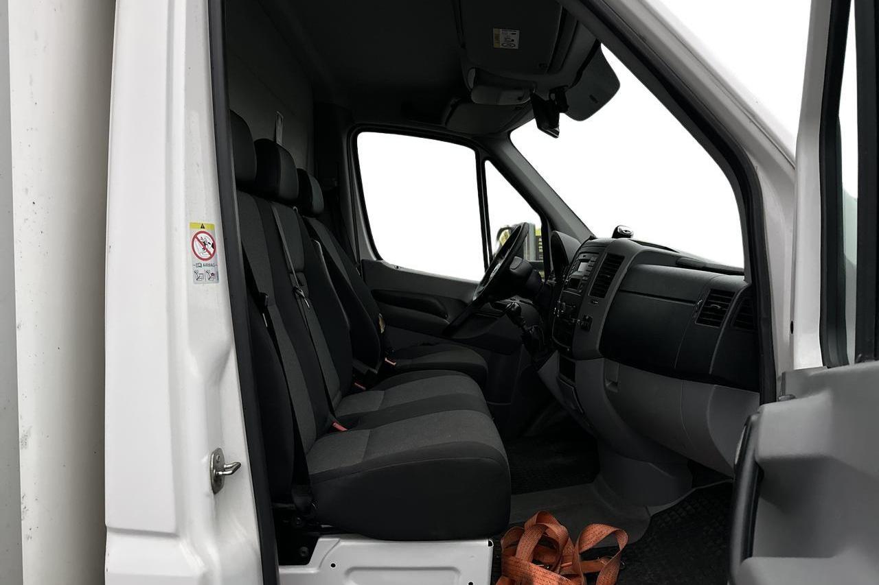 VW Crafter 35 2.0 TDI Volymskåp (163hk) - 153 950 km - Manuaalinen - valkoinen - 2016