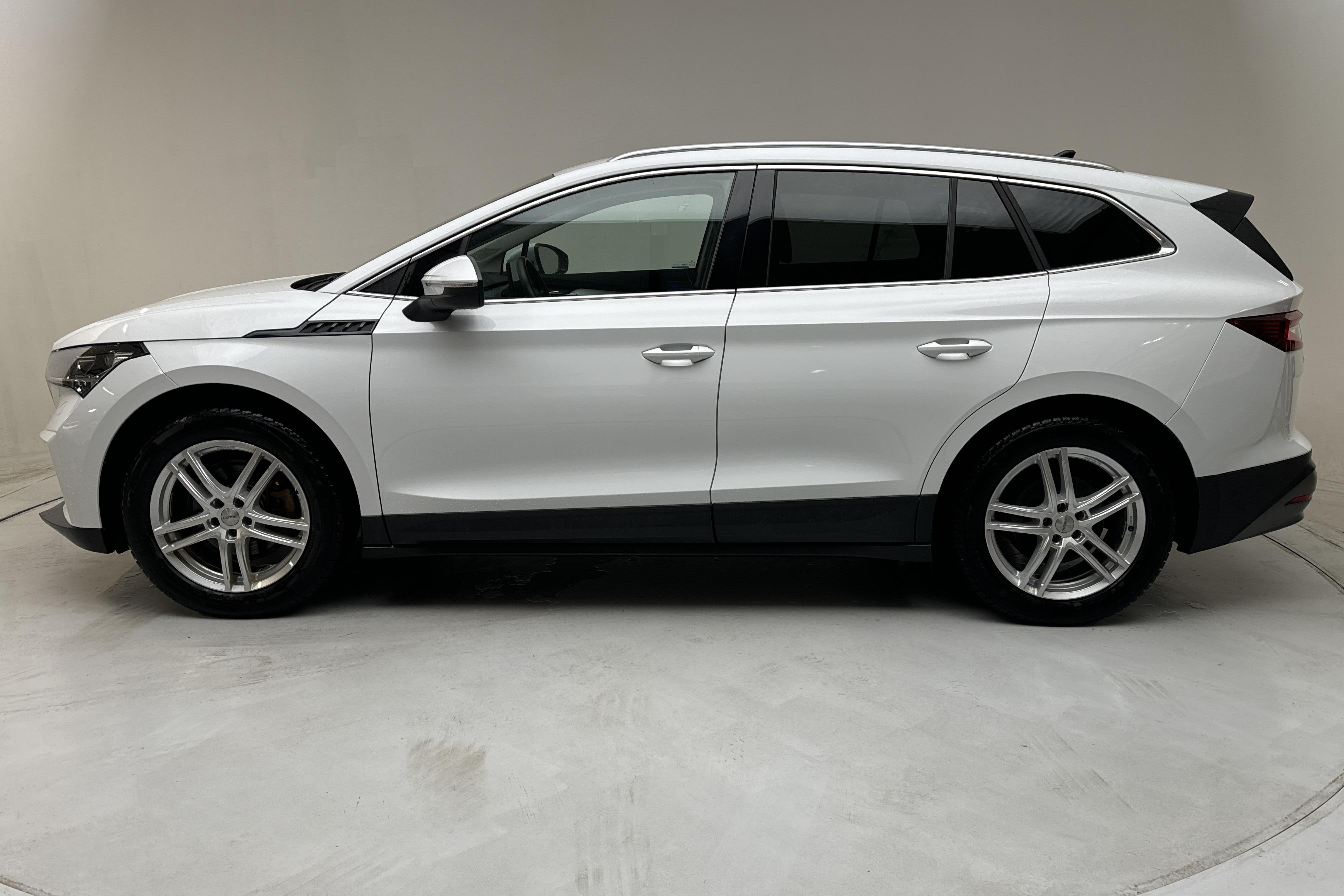 Skoda Enyaq 80 iV (204hk) - 5 312 mil - Automat - vit - 2022