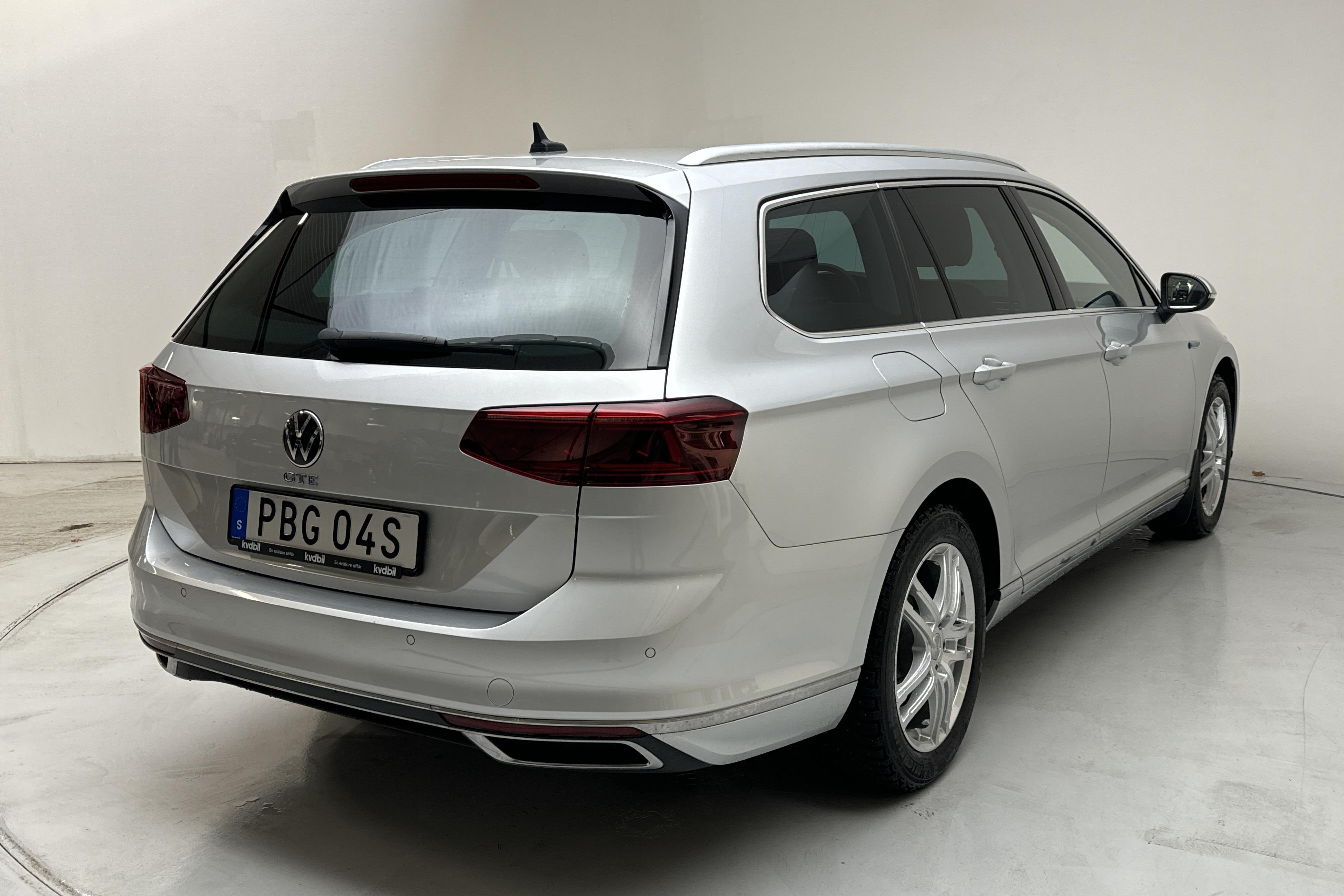 VW Passat 1.4 GTE Sportscombi (218hk) - 35 590 km - Automatic - silver - 2021