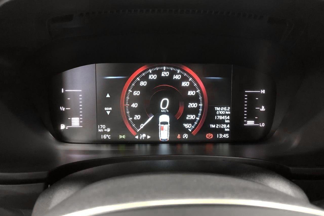 Volvo V90 D3 (150hk) - 178 450 km - Manual - black - 2017