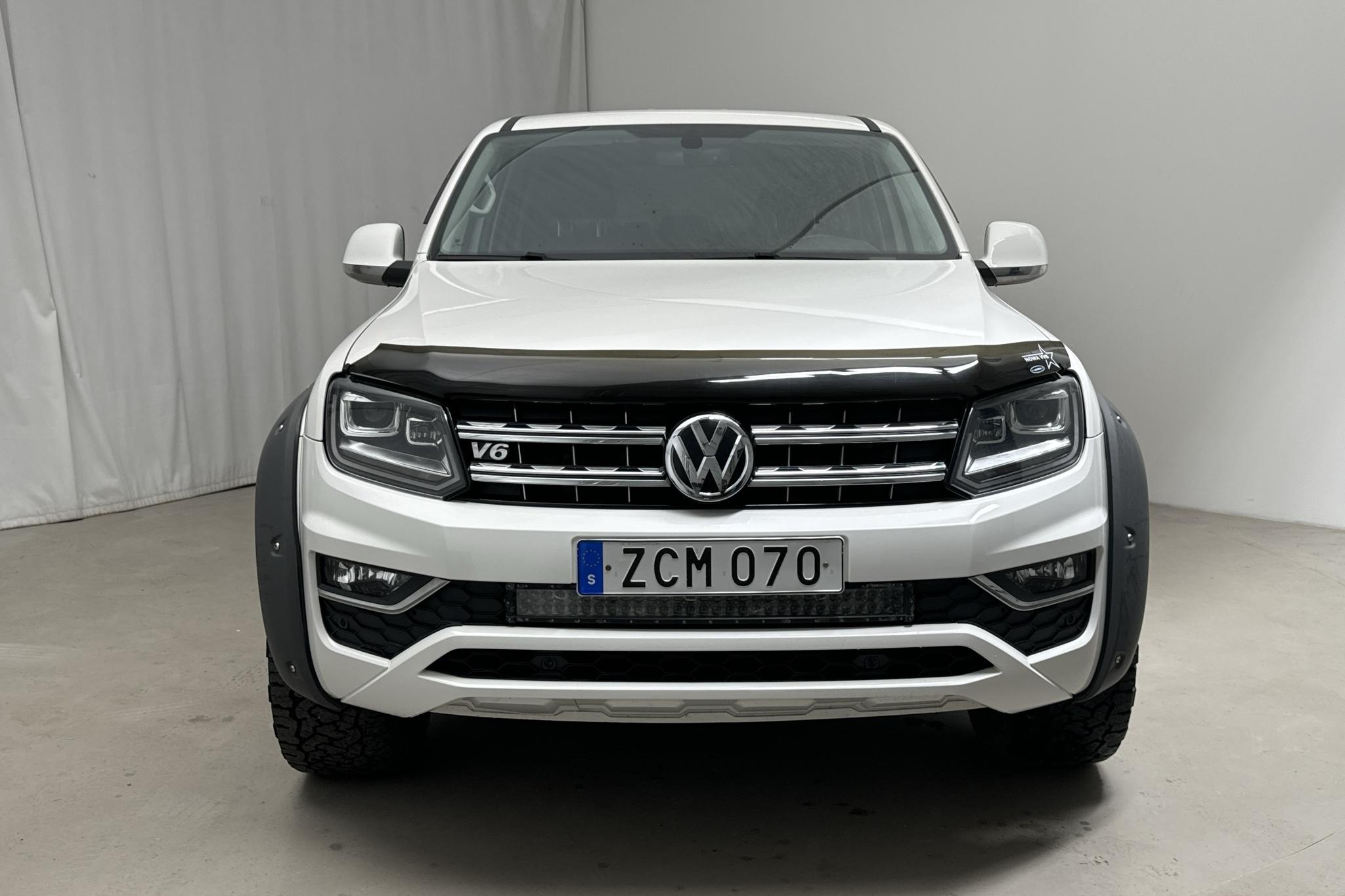 VW Amarok 3.0 TDI 4motion (224hk) - 15 432 mil - Automat - vit - 2018