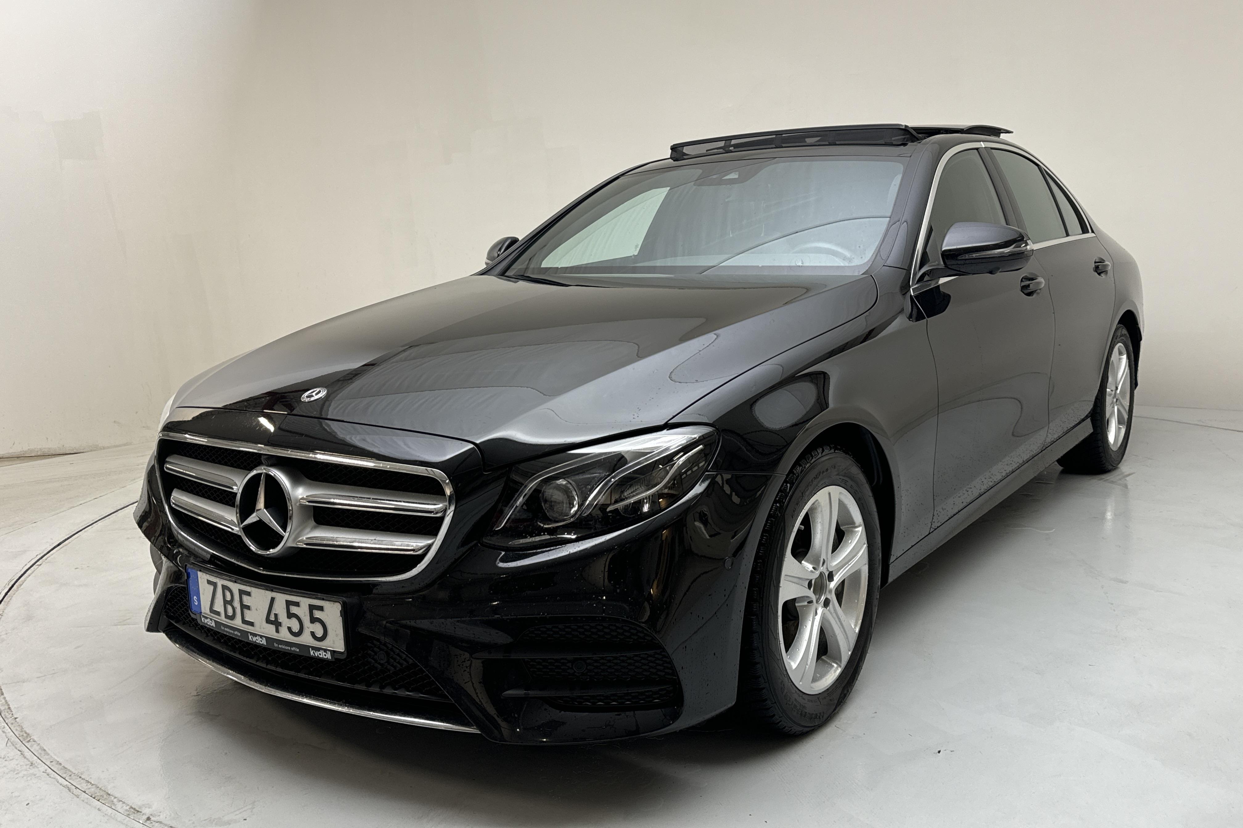 Mercedes E 220 d Sedan W213 (194hk) - 50 740 km - Automatyczna - czarny - 2018