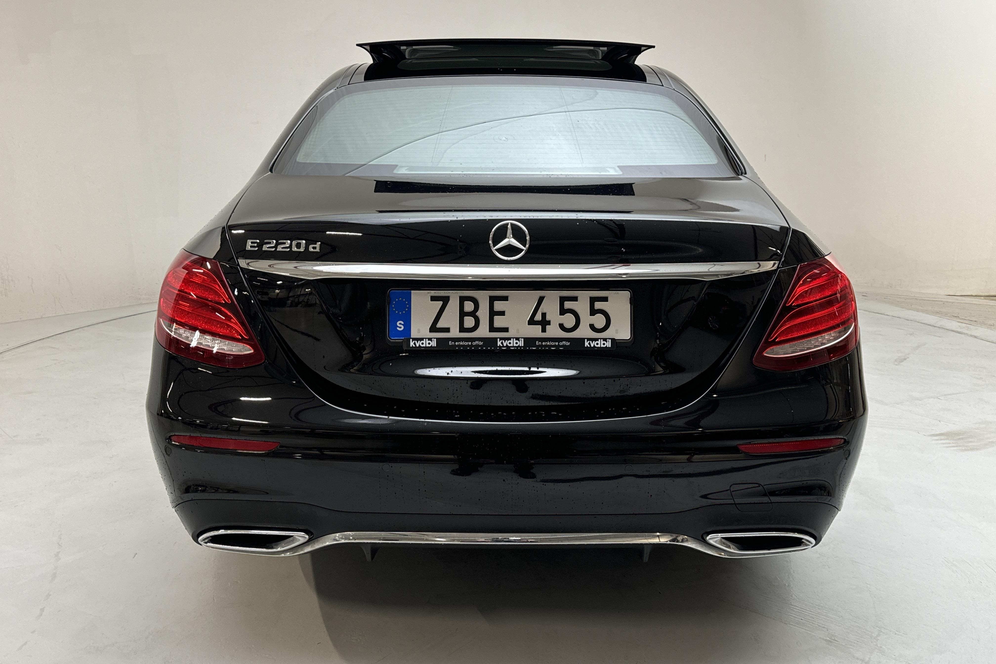 Mercedes E 220 d Sedan W213 (194hk) - 50 740 km - Automatyczna - czarny - 2018