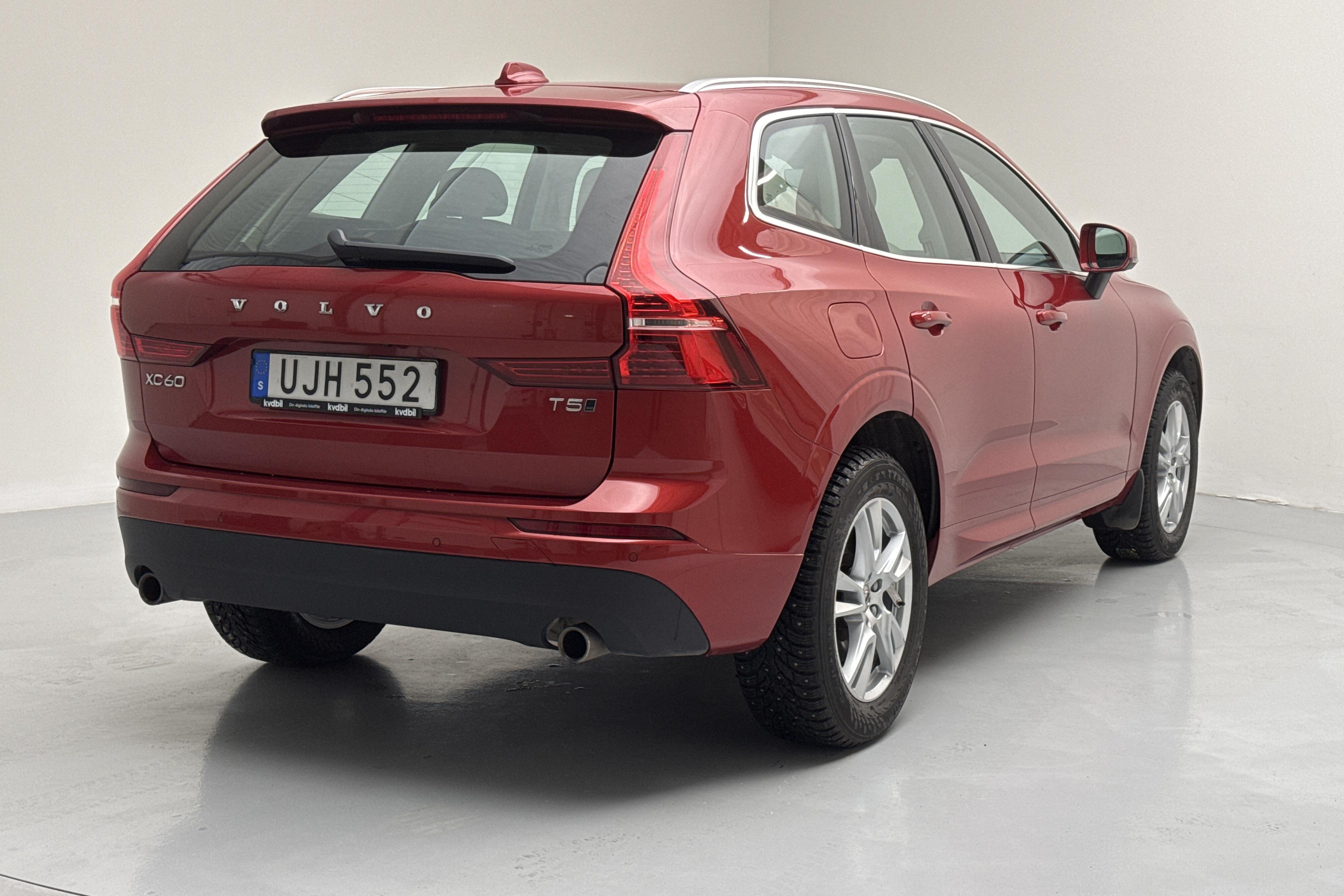 Volvo XC60 T5 AWD (250hk) - 1 922 mil - Automat - röd - 2018