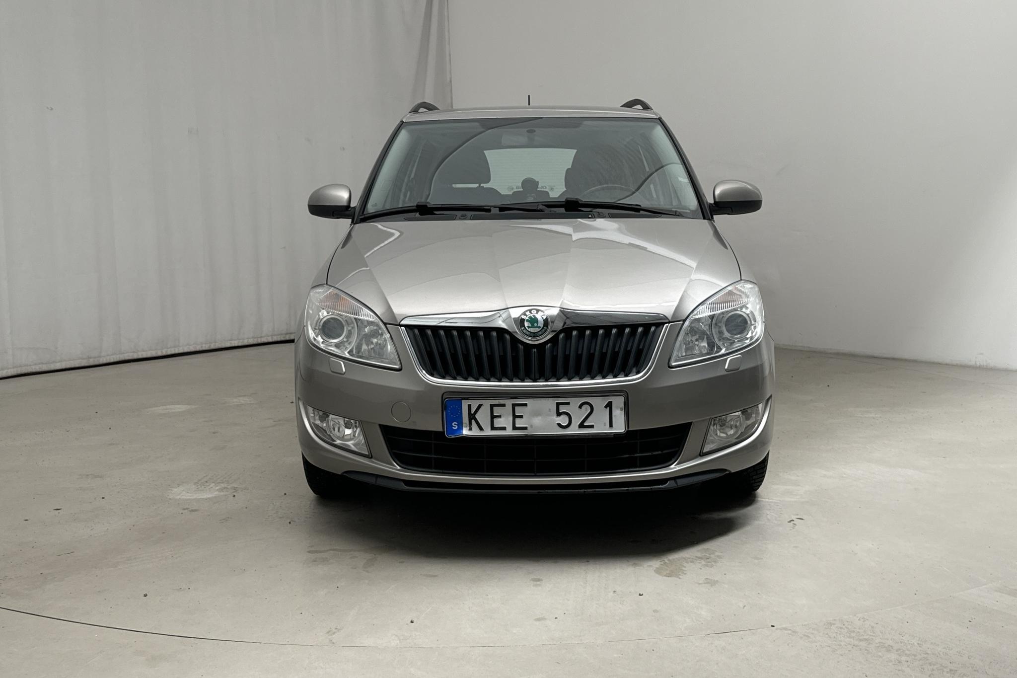 Skoda Fabia 1.2 TSI Combi (86hk) - 10 308 mil - Manuell - Light Brown - 2013