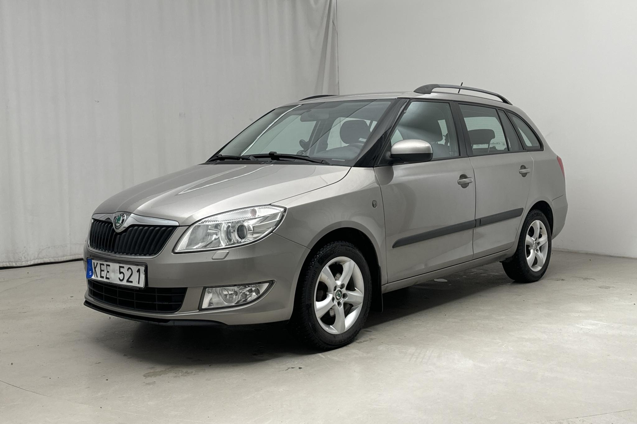 Skoda Fabia 1.2 TSI Combi (86hk) - 10 308 mil - Manuell - Light Brown - 2013