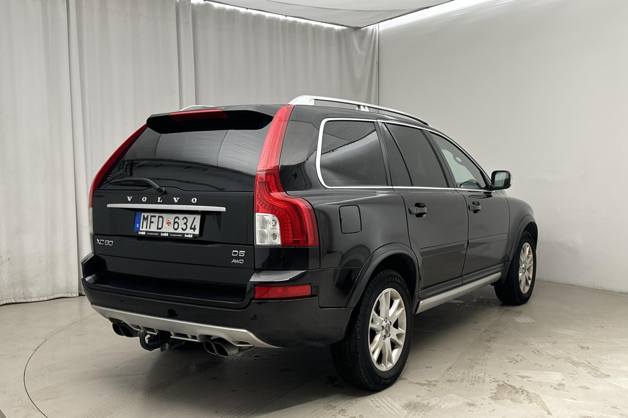 Volvo XC90 D5 AWD (200hk) - 25 400 mil - Automat - svart - 2012