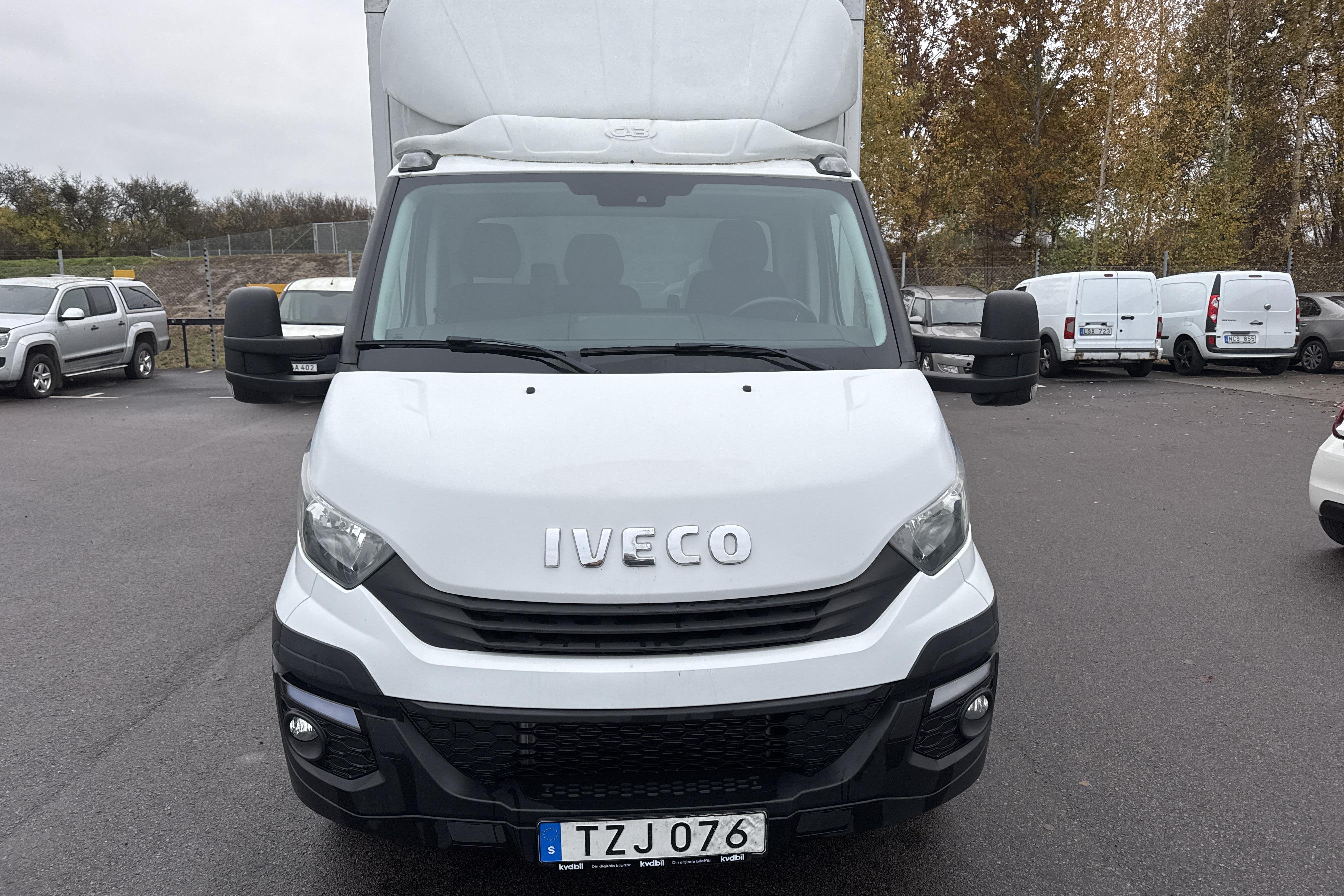 Iveco Daily 35 2.3 Volymskåp (156hk) - 25 570 mil - Automat - vit - 2018