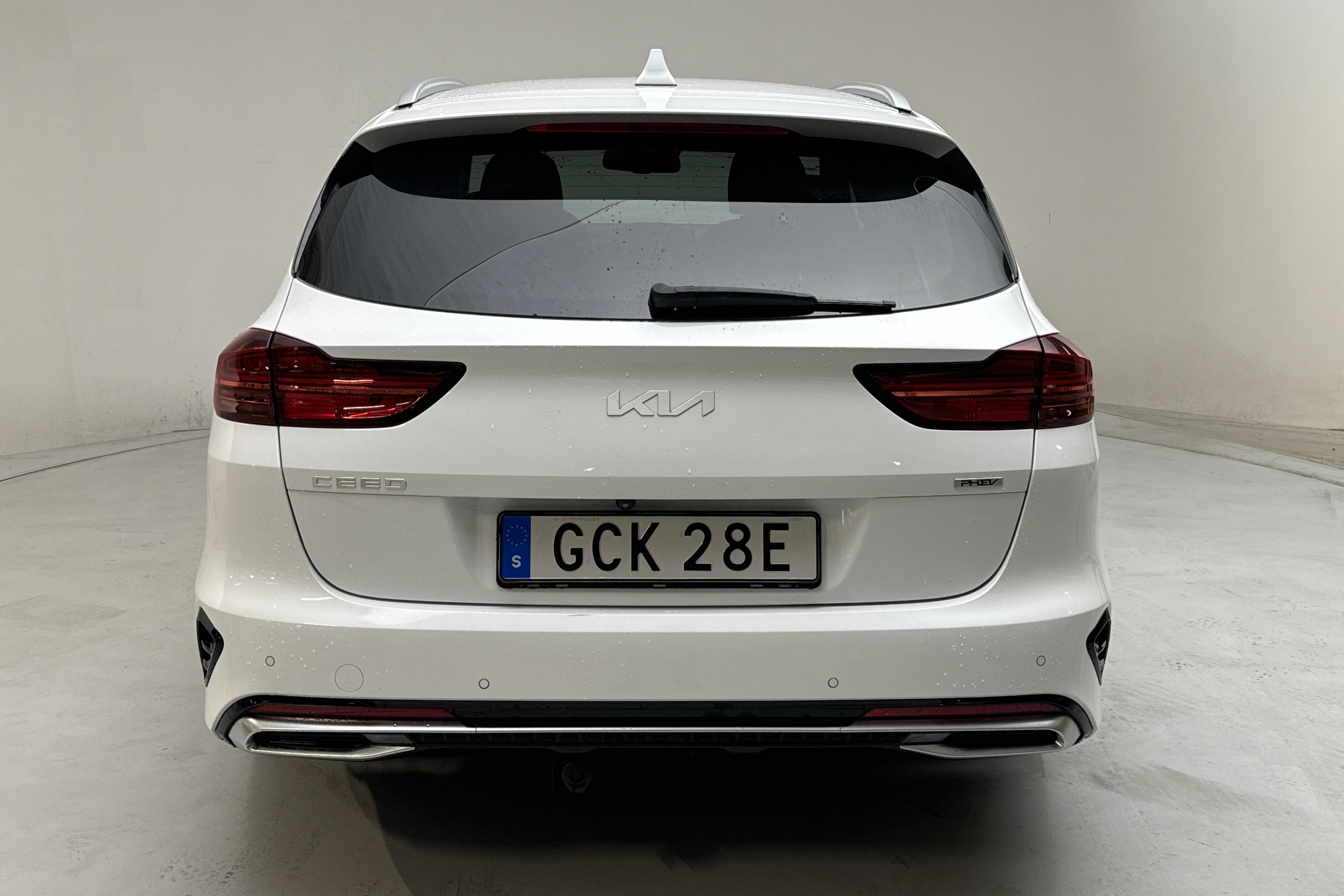 KIA Ceed 1.6 Plug-in Hybrid SW (141hk) - 6 324 mil - Automat - vit - 2022