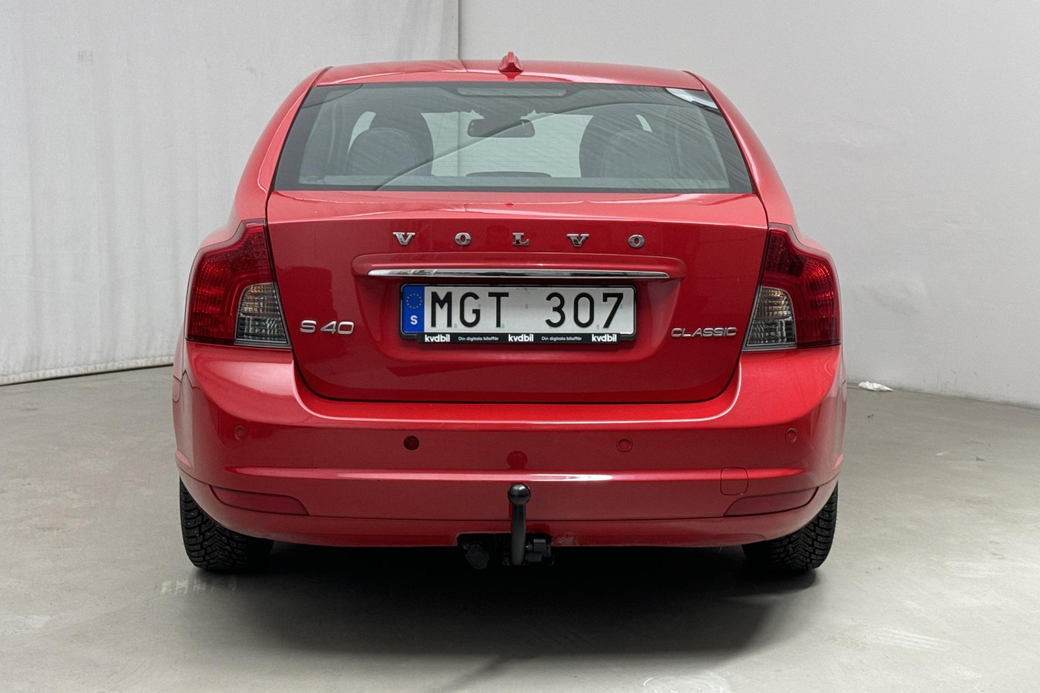 Volvo S40 D2 (115hk) - 8 862 mil - Manuell - röd - 2012