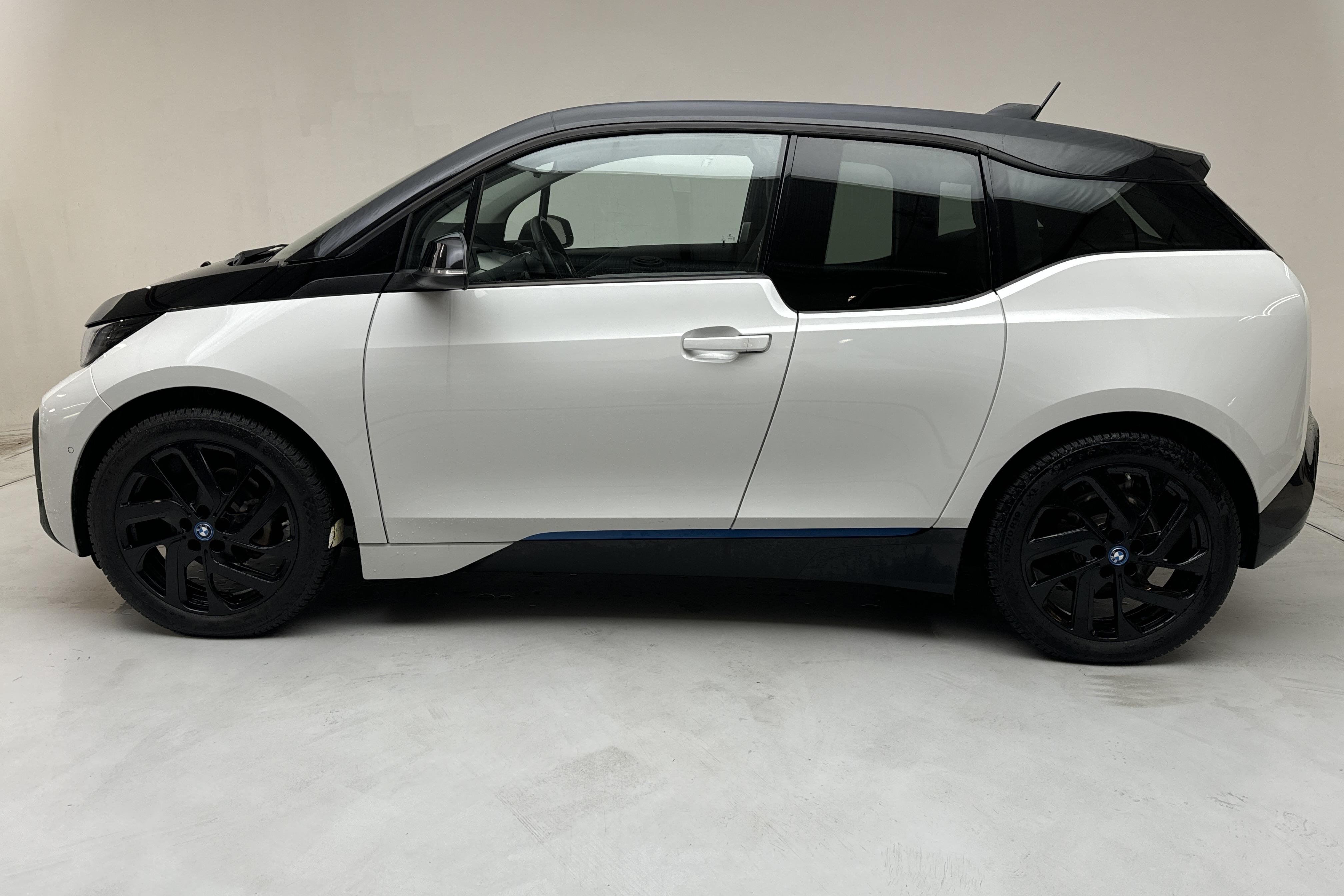 BMW i3 120Ah, I01 (170hk) - 20 830 km - Automatic - white - 2022