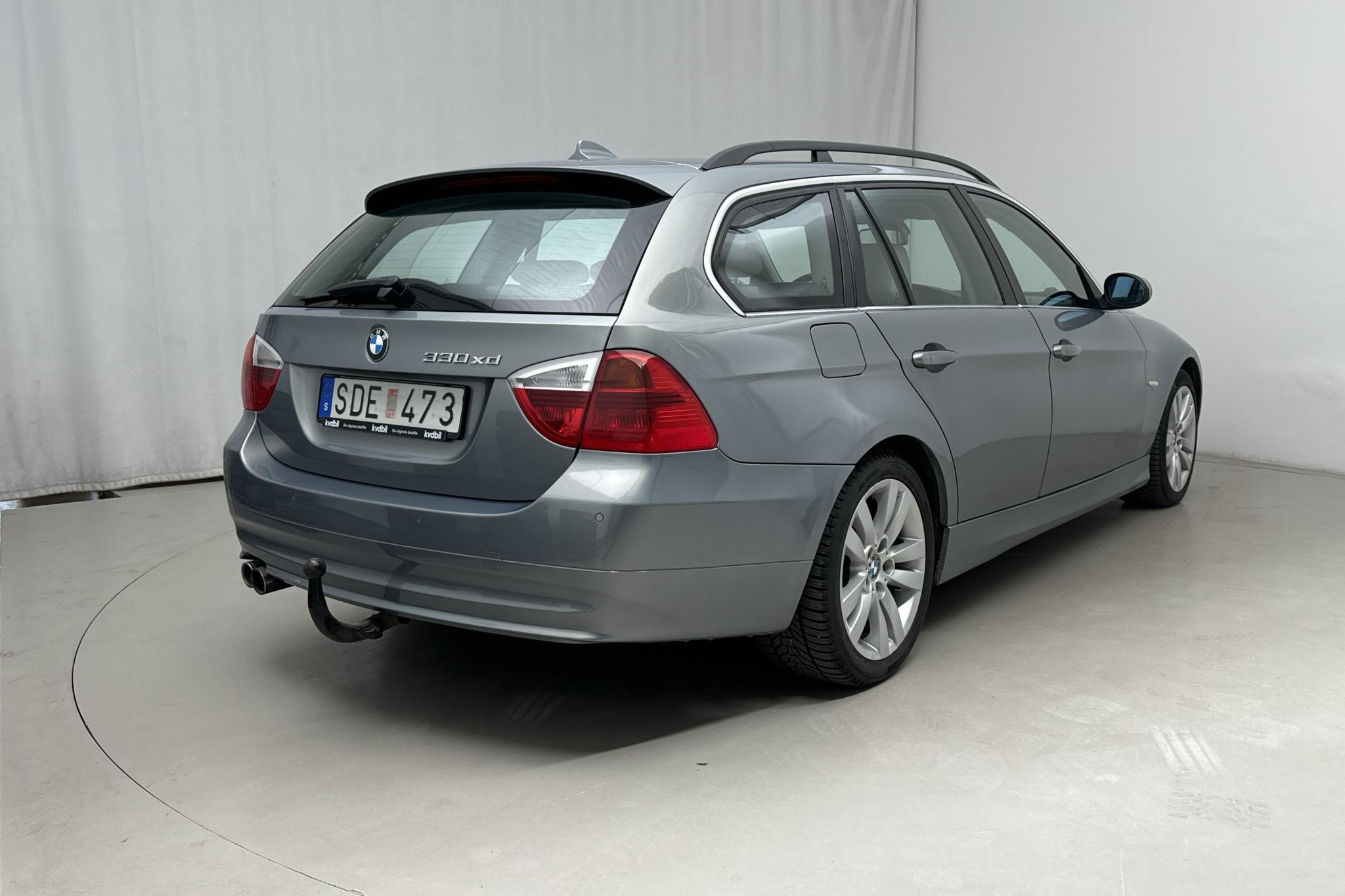 BMW 330xd Touring, E91 (231hk) - 24 528 mil - Automat - grå - 2007