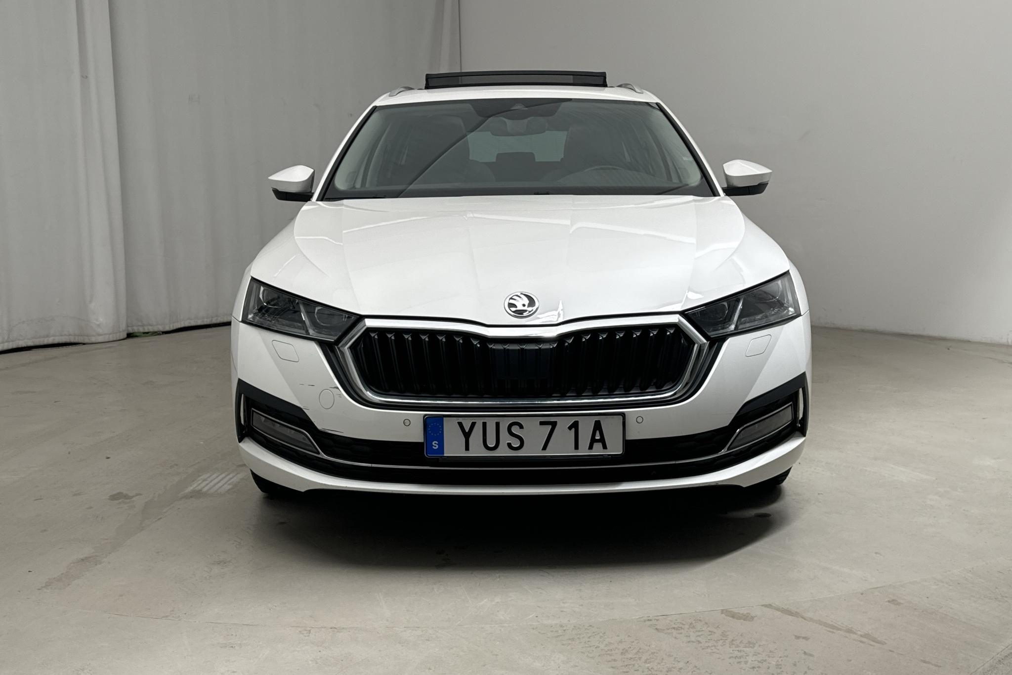 Skoda Octavia TSI e-Tec mHEV Combi (110hk) - 10 312 mil - Automat - vit - 2021