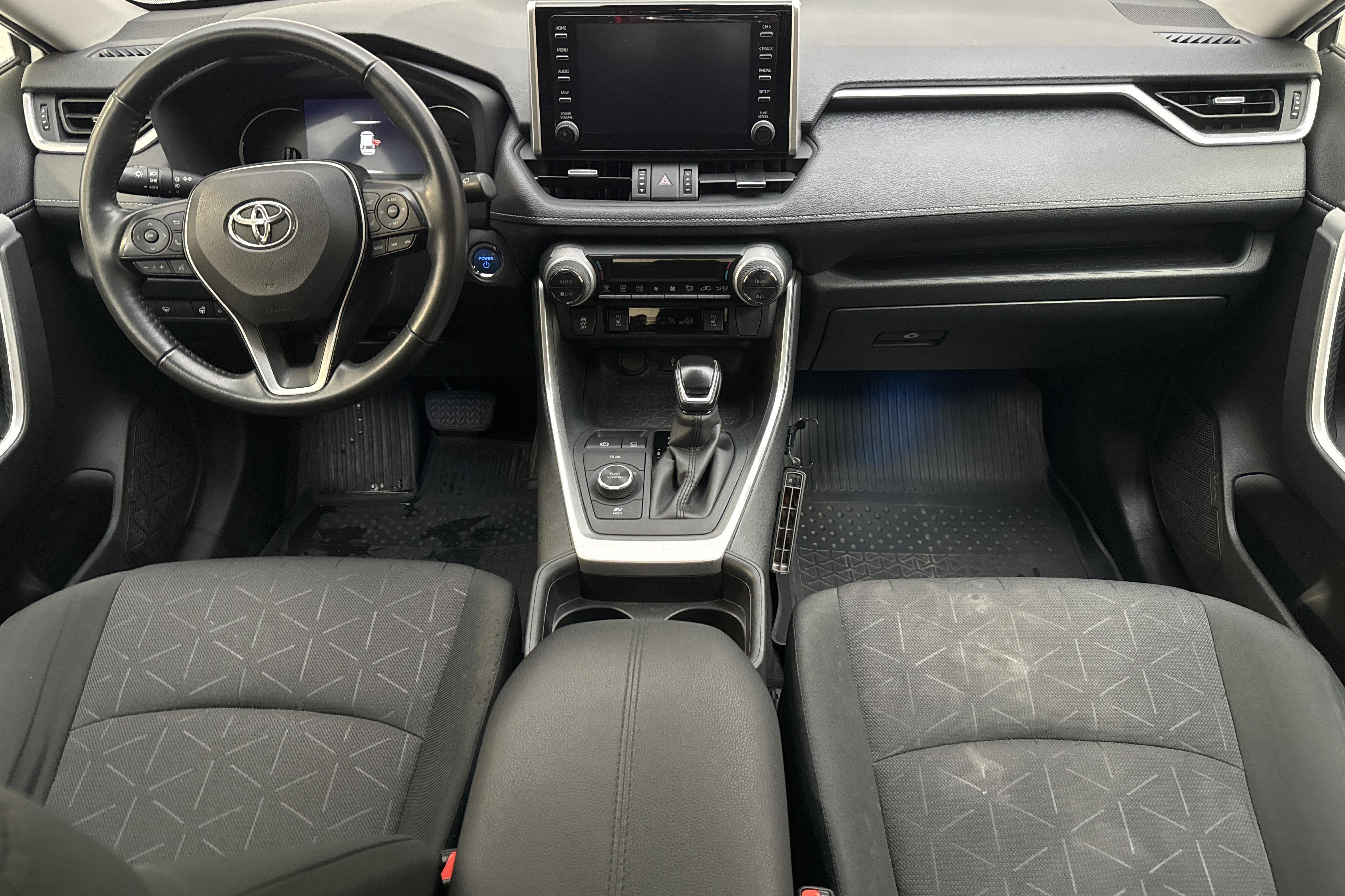 Toyota RAV4 2.5 HSD AWD (222hk) - 13 672 mil - Automat - vit - 2021