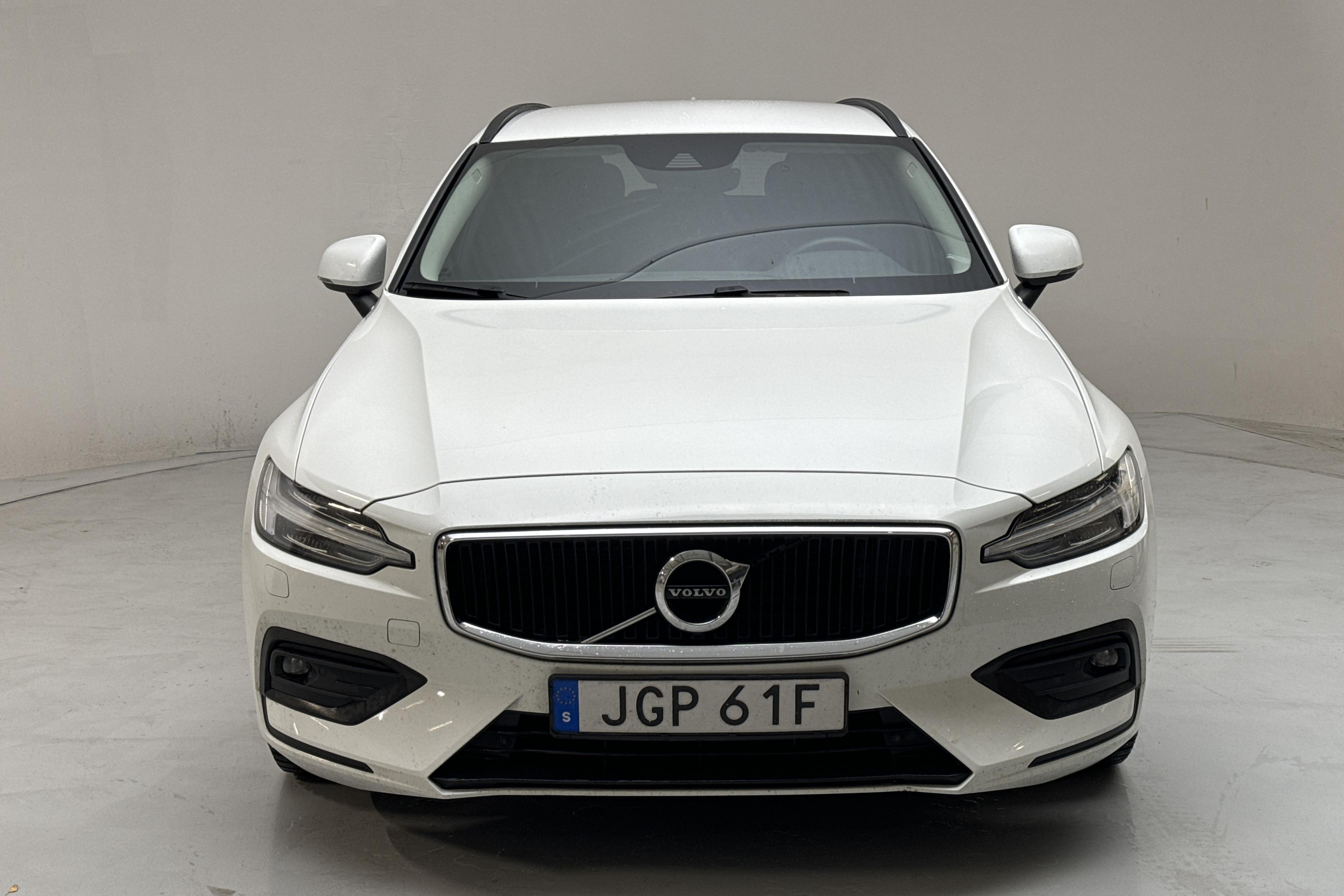 Volvo V60 B4 Mildhybrid, Diesel (197hk) - 13 566 mil - Automat - vit - 2022