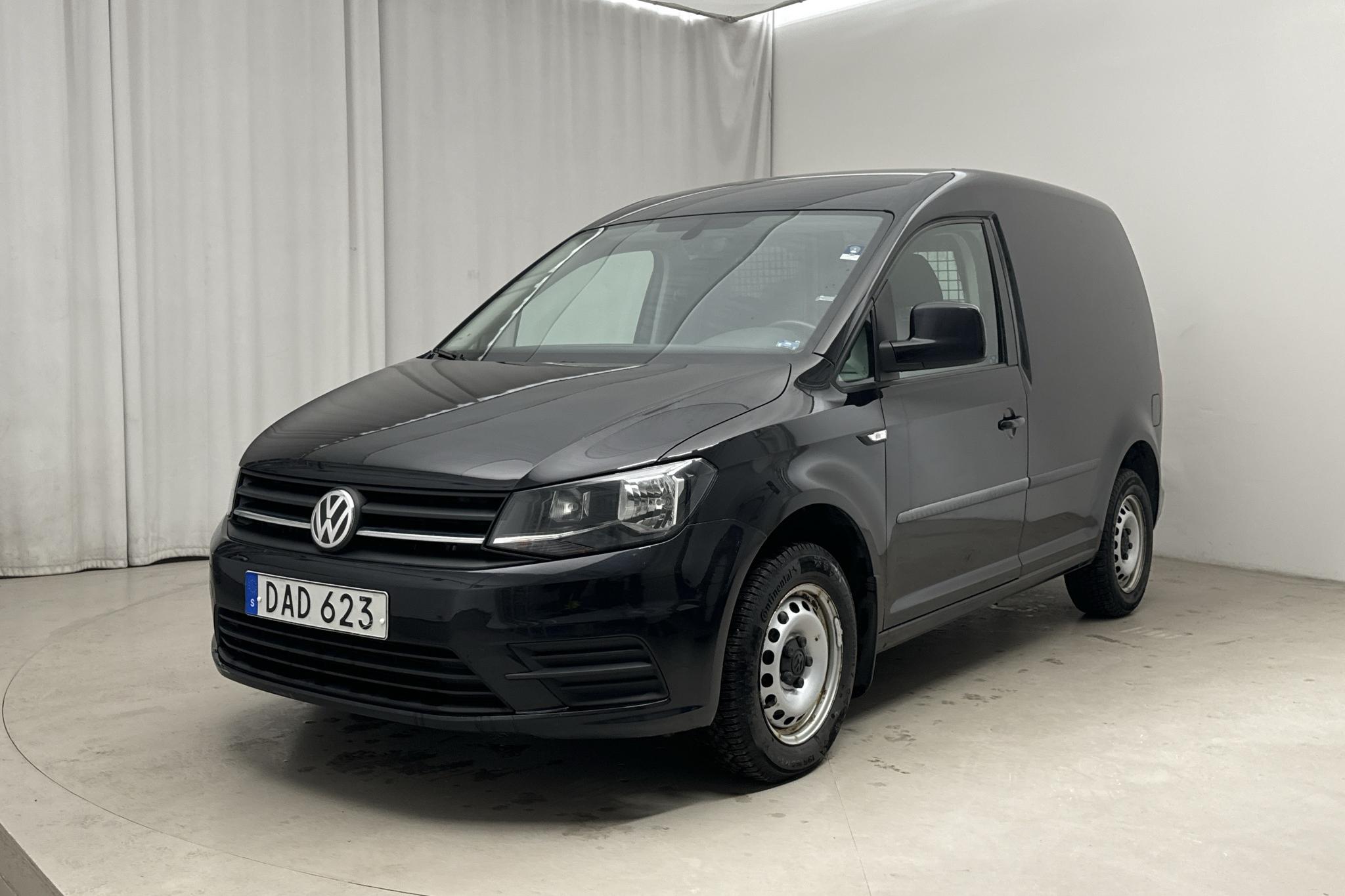 VW Caddy 2.0 TDI Skåp (102hk) - 97 190 km - Automaatne - must - 2018